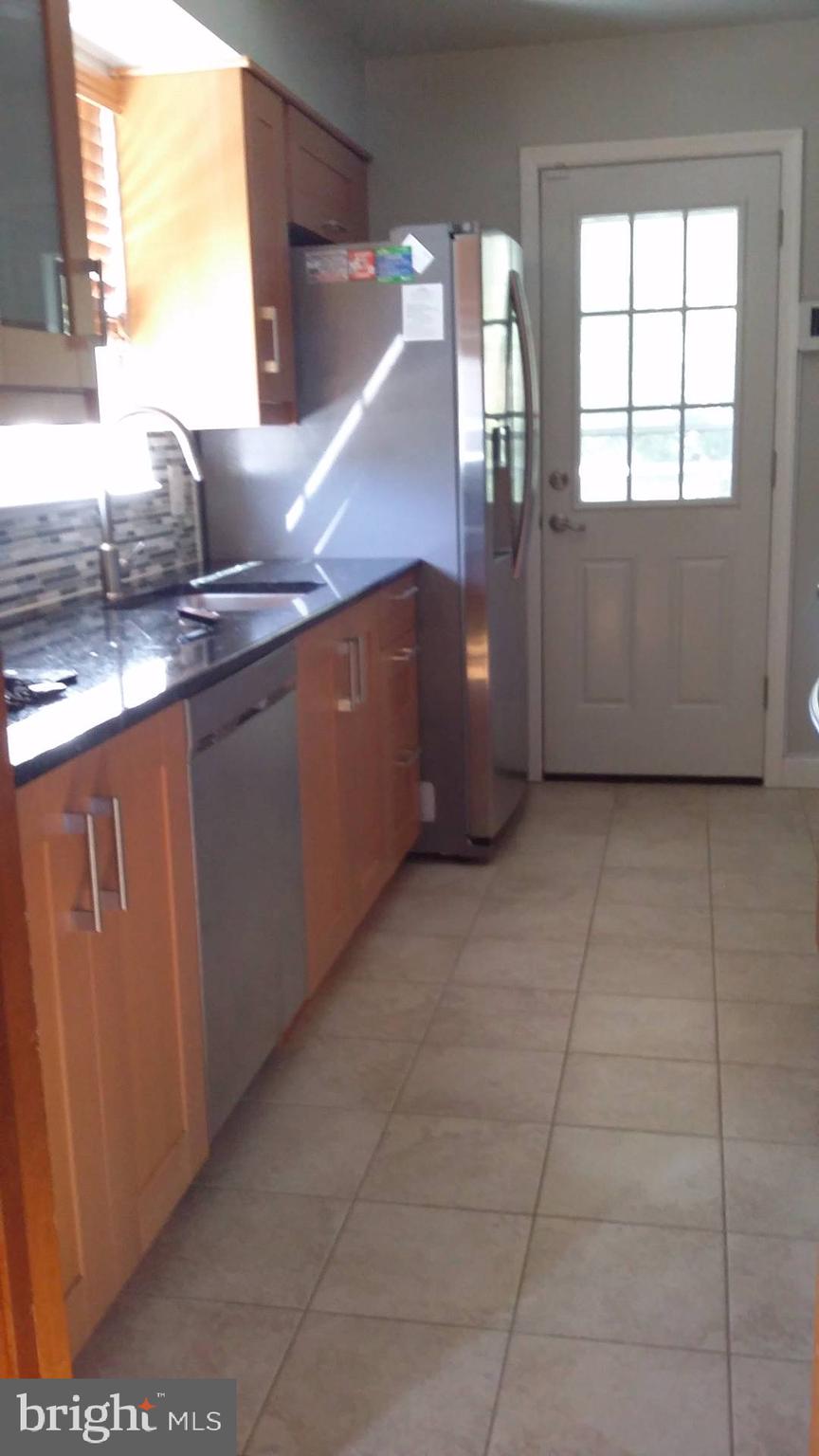 PARKWOOD - Residential Lease