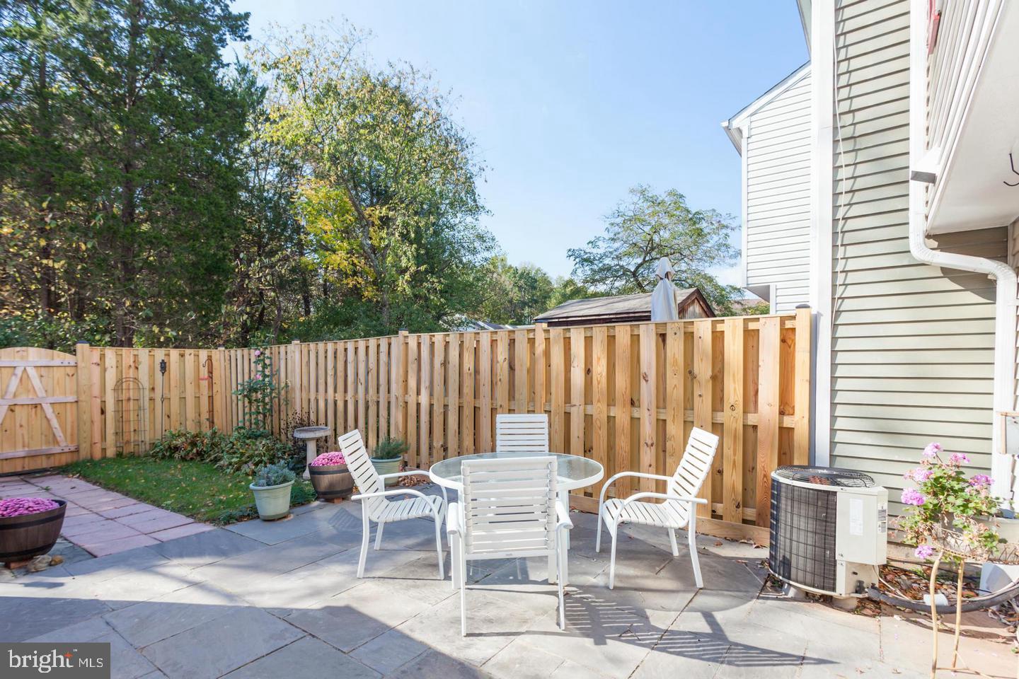 COUNTRYSIDE - Residential Lease