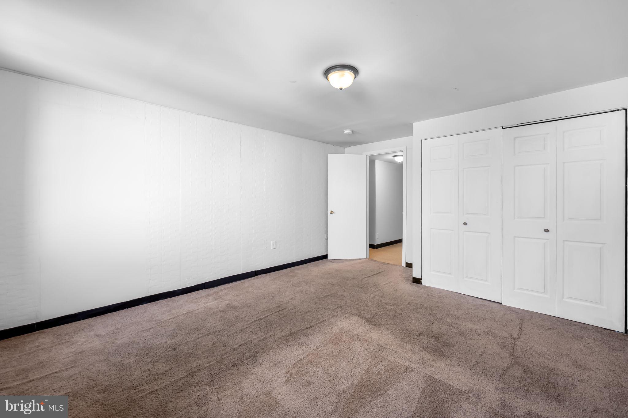 BALTIMORE HIGHLANDS - Residential Lease