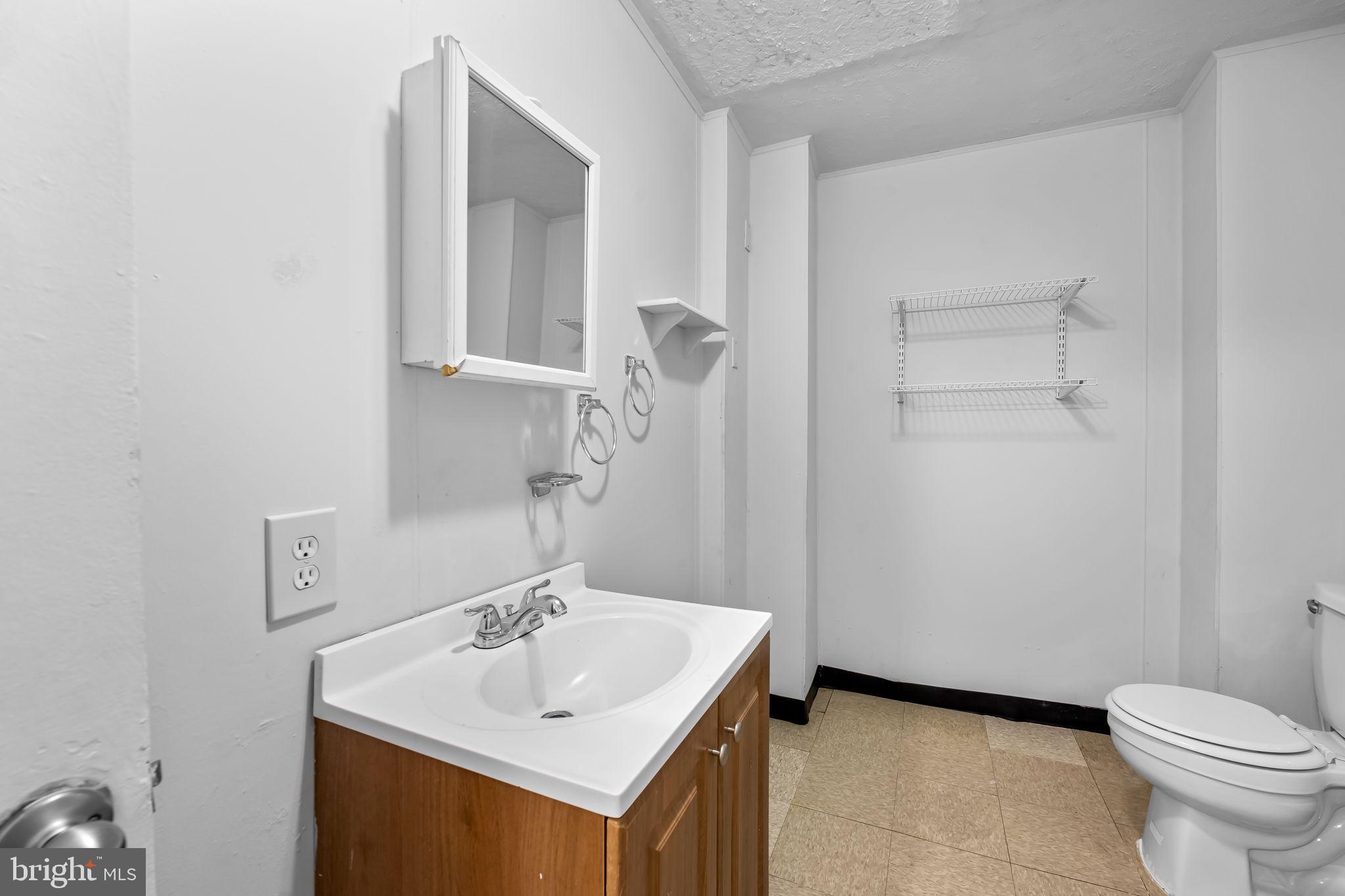 BALTIMORE HIGHLANDS - Residential Lease