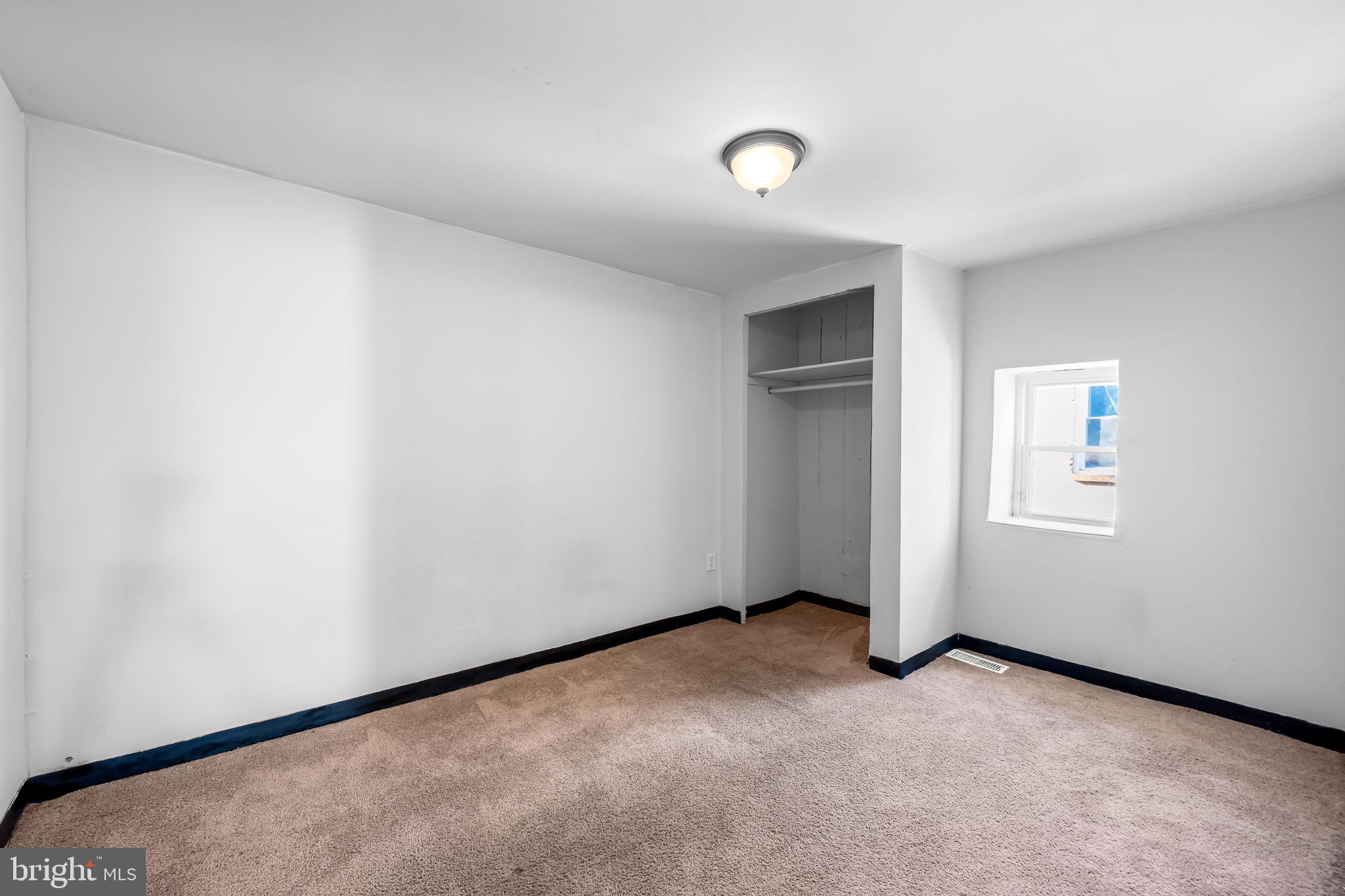 BALTIMORE HIGHLANDS - Residential Lease