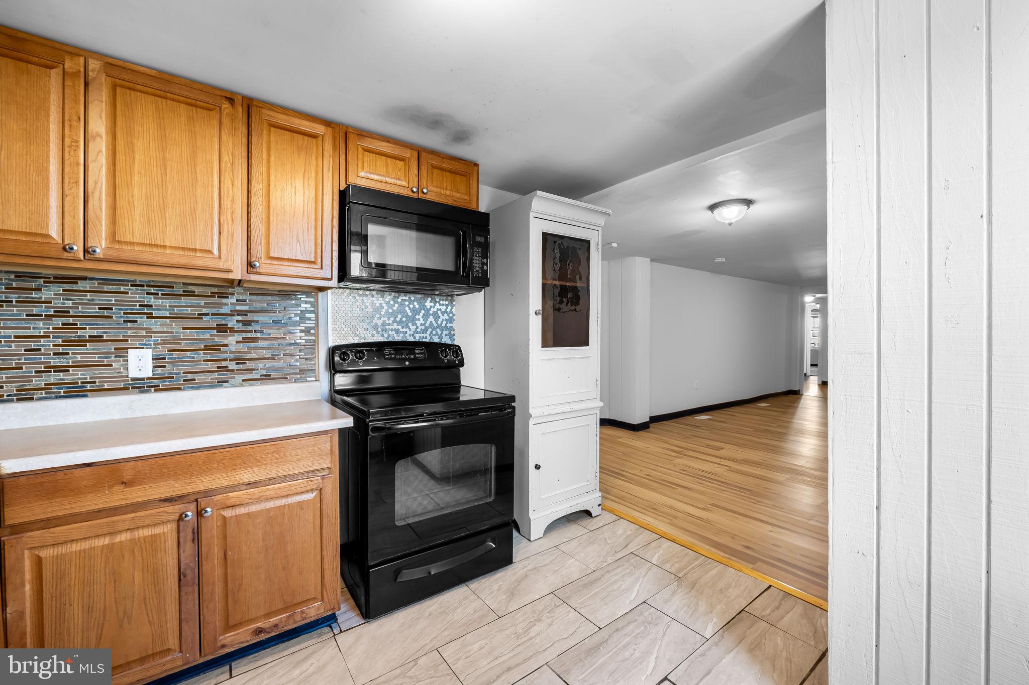 BALTIMORE HIGHLANDS - Residential Lease