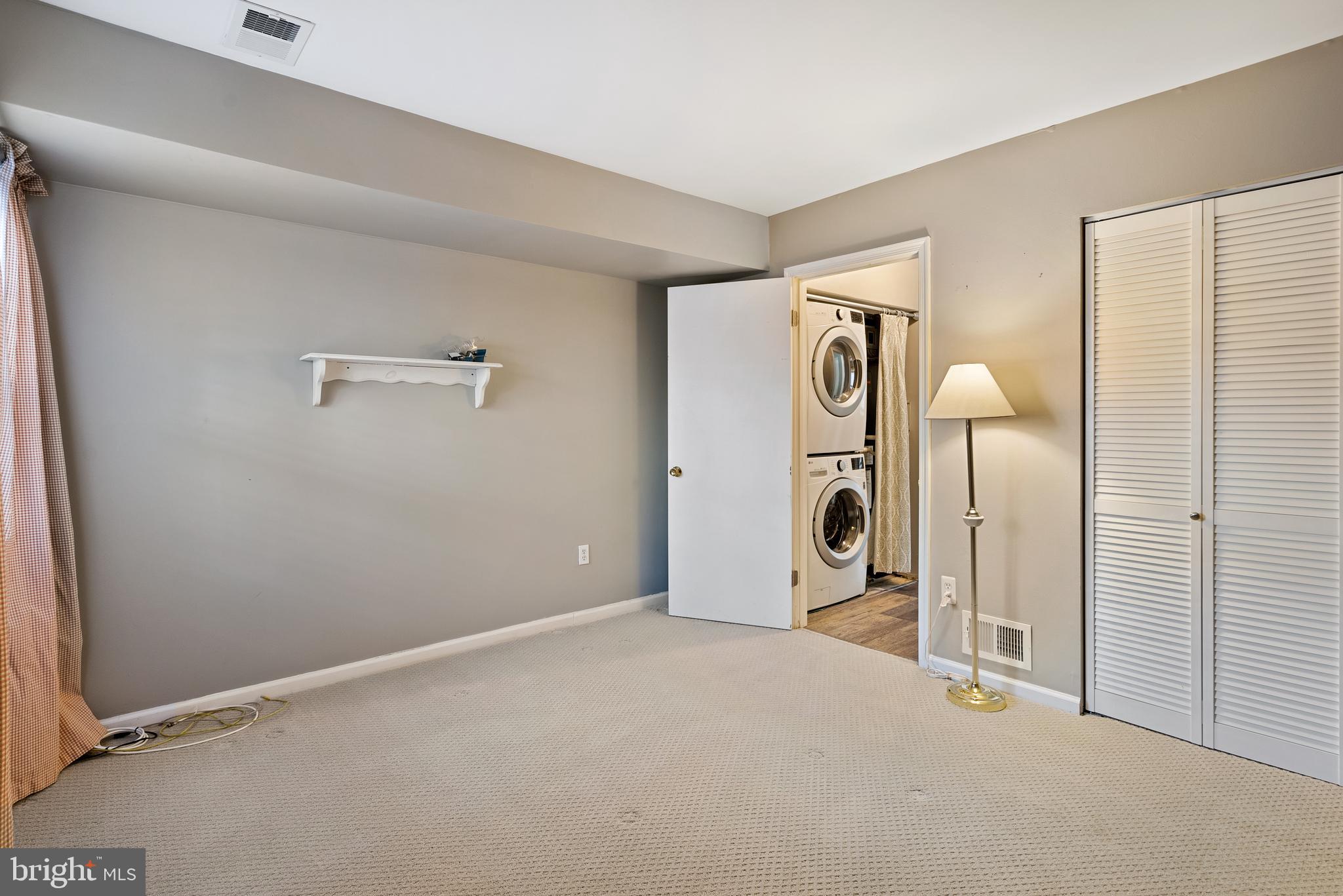 CROFTON MEWS - Residential Lease