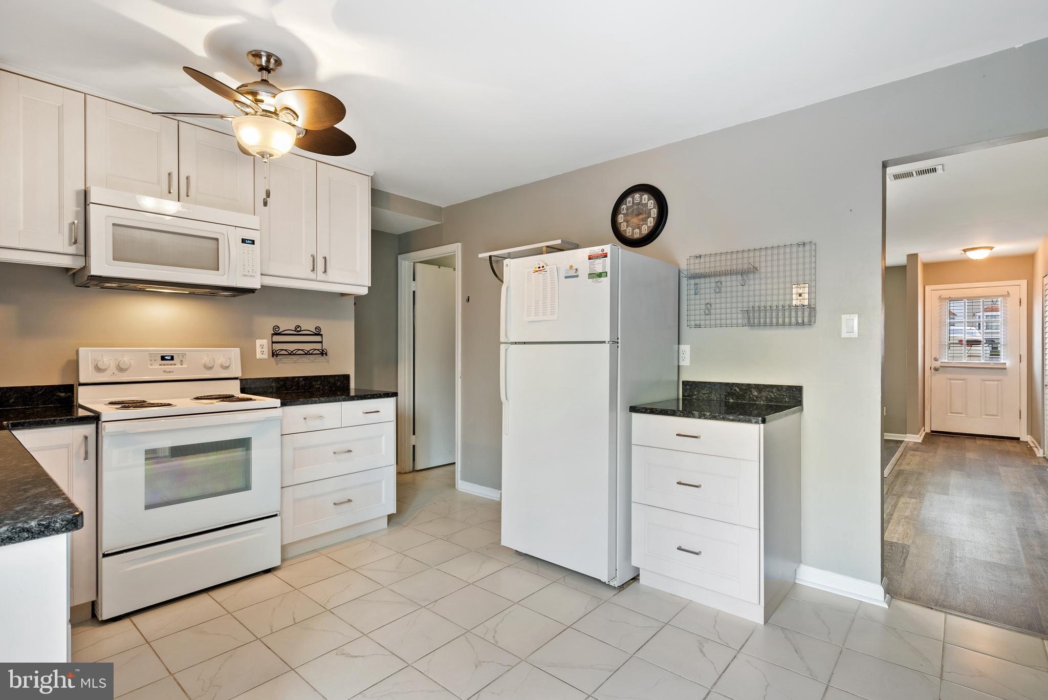 CROFTON MEWS - Residential Lease