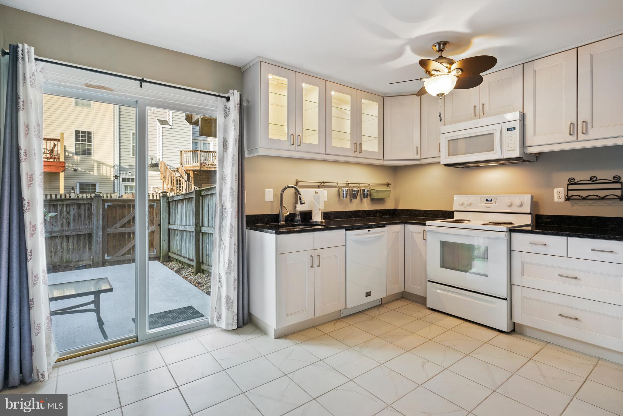 CROFTON MEWS - Residential Lease