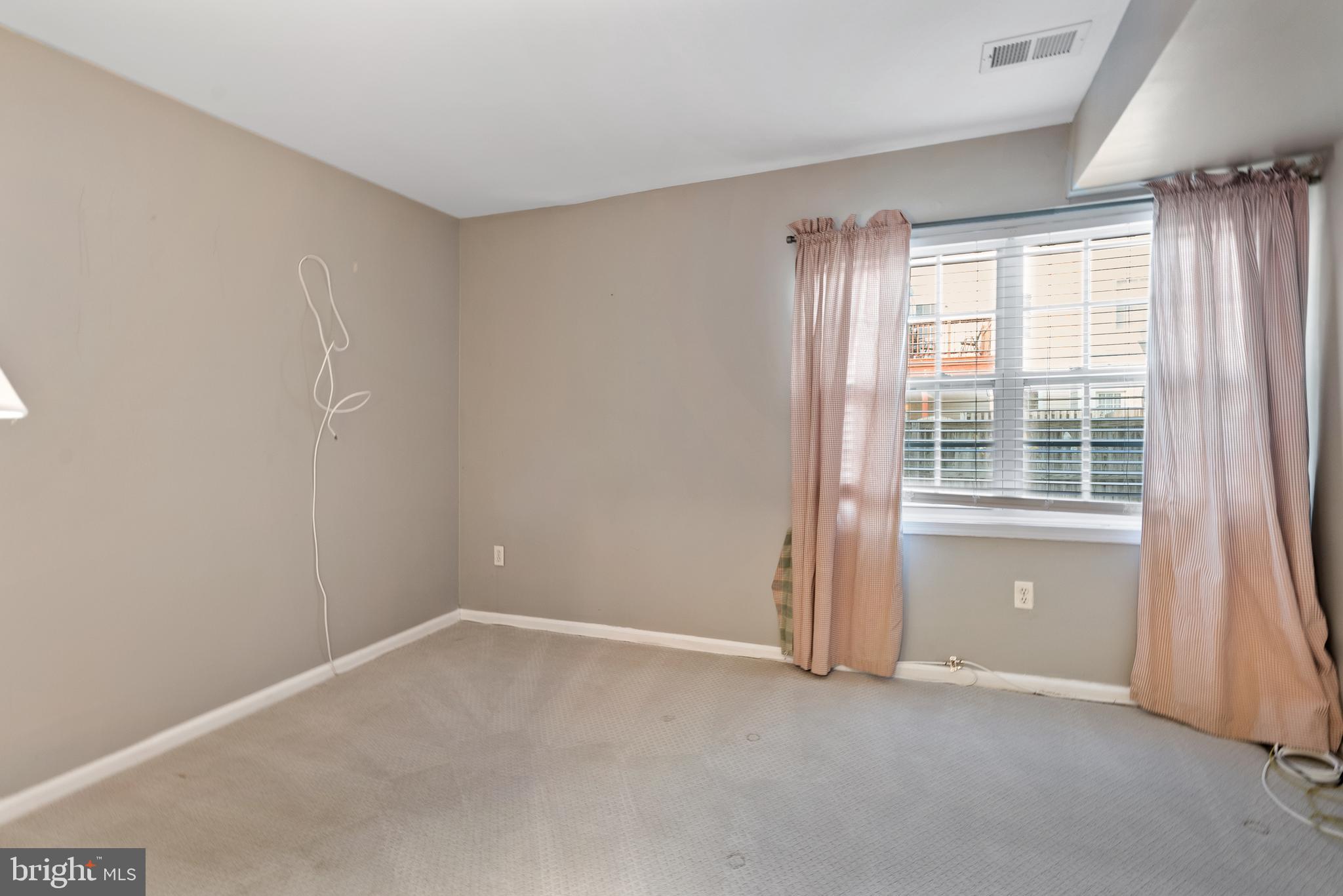 CROFTON MEWS - Residential Lease