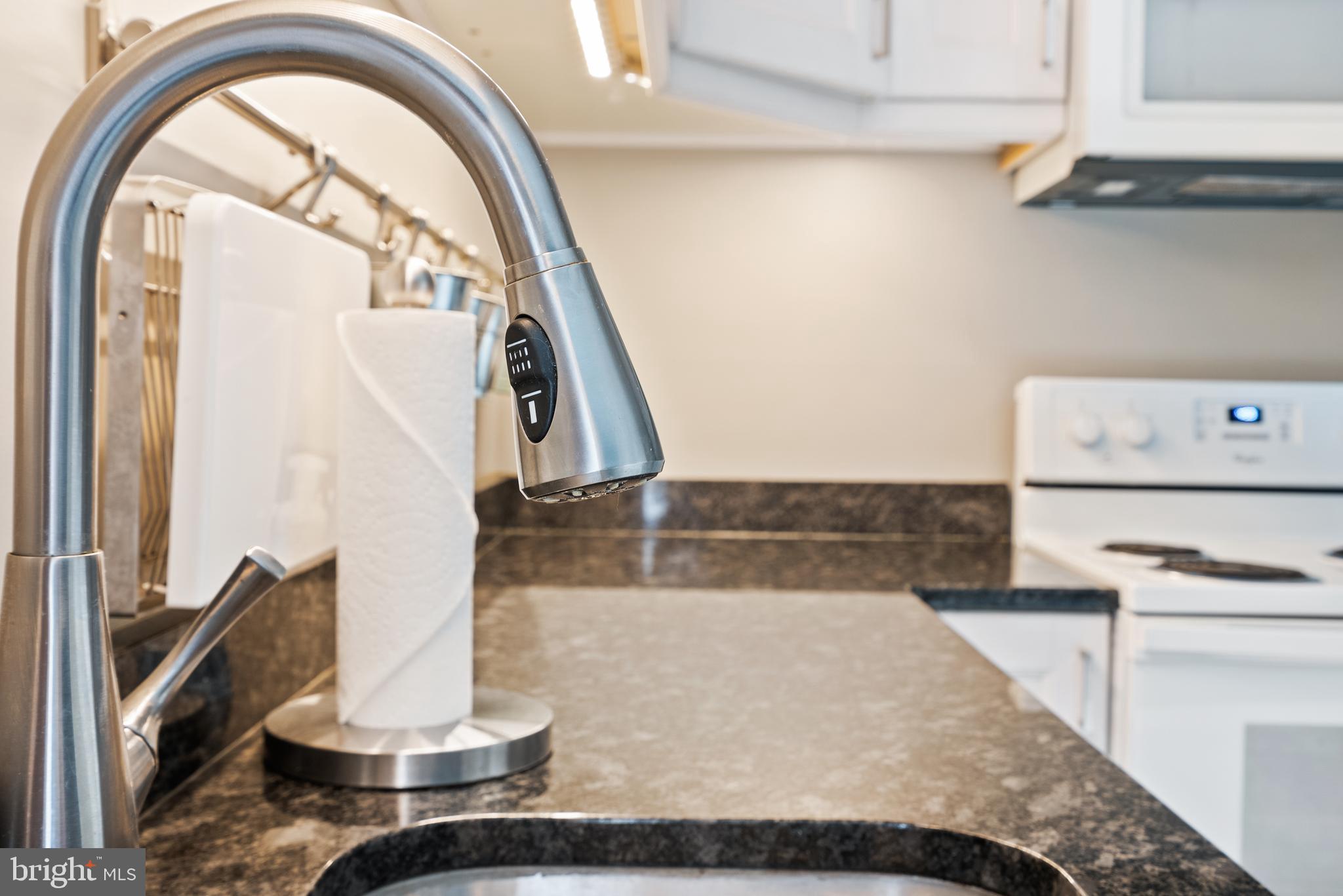 CROFTON MEWS - Residential Lease