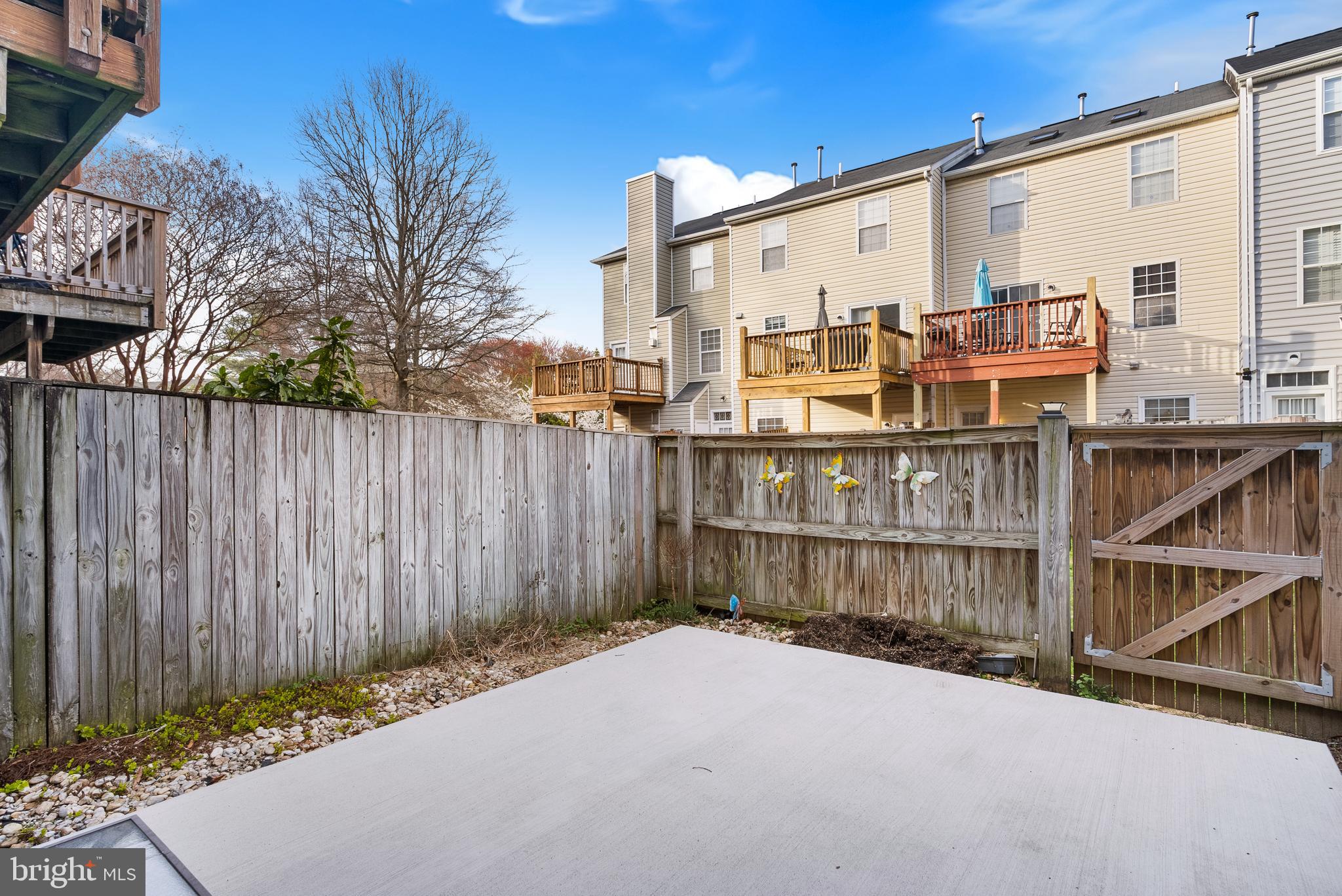 CROFTON MEWS - Residential Lease