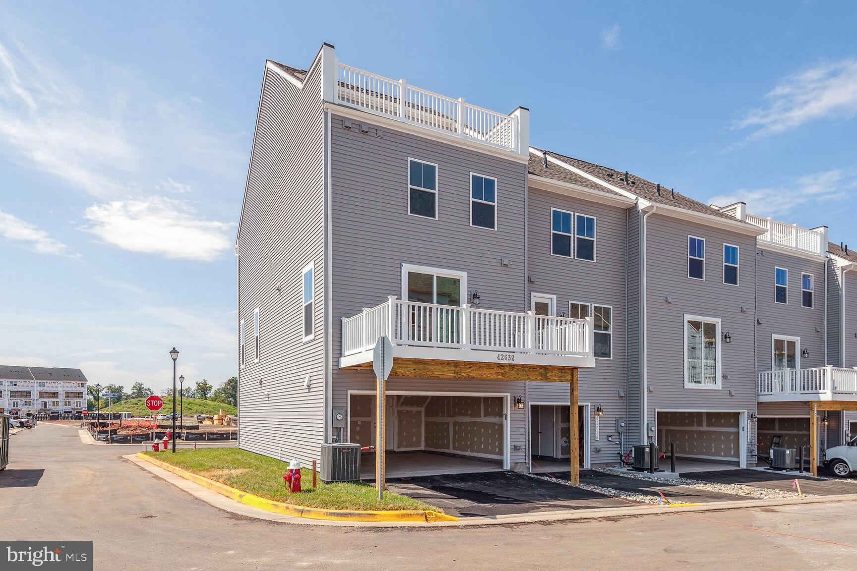 ARCOLA TOWN CENTER - Residential Lease