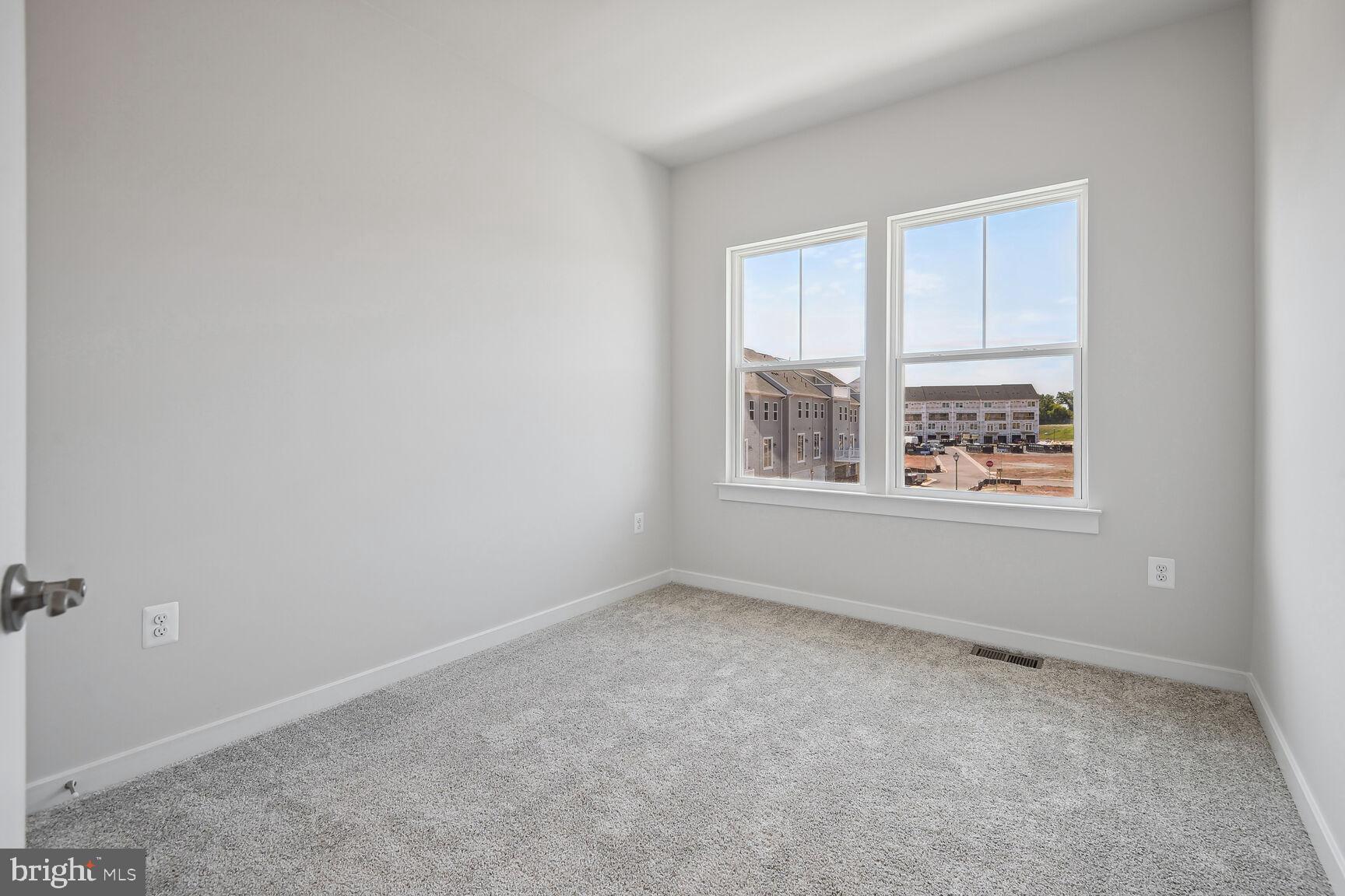 ARCOLA TOWN CENTER - Residential Lease