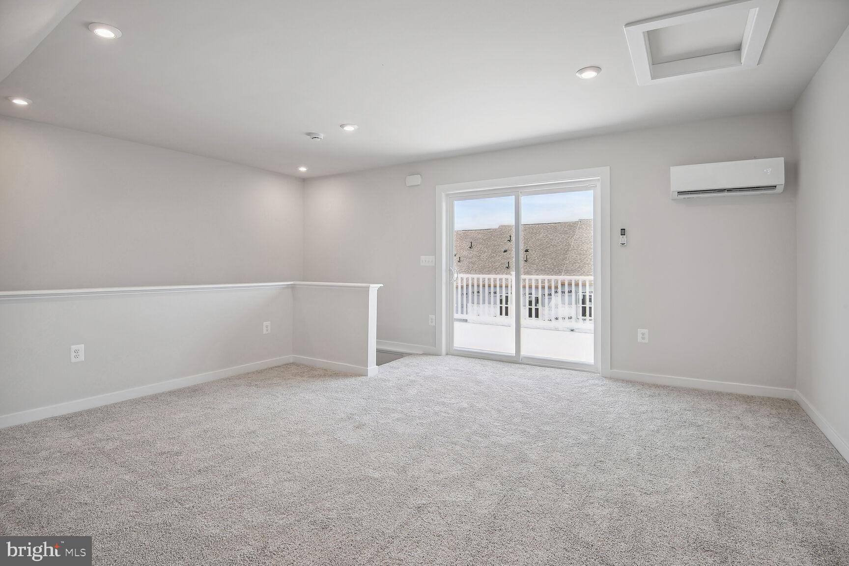 ARCOLA TOWN CENTER - Residential Lease