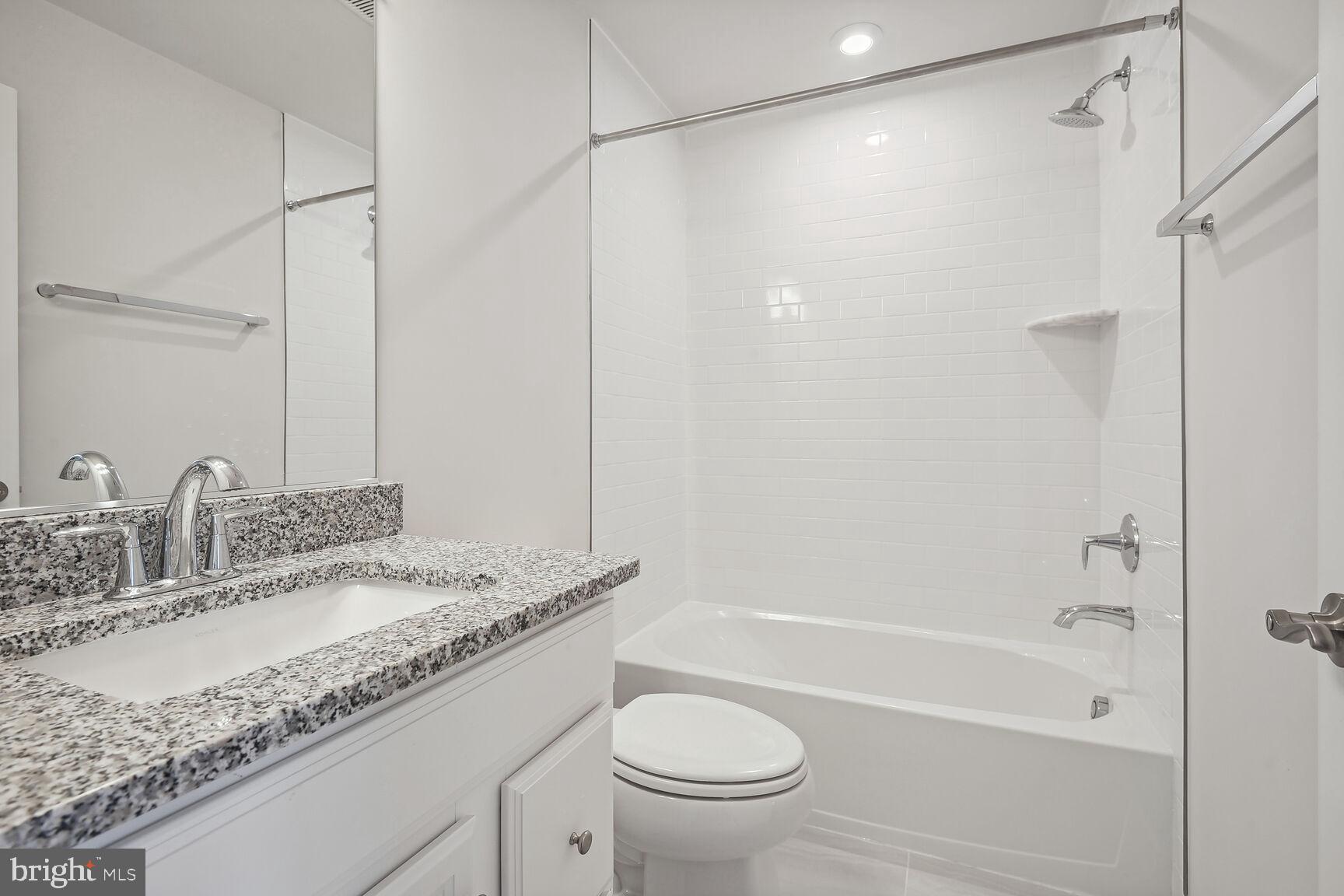 ARCOLA TOWN CENTER - Residential Lease