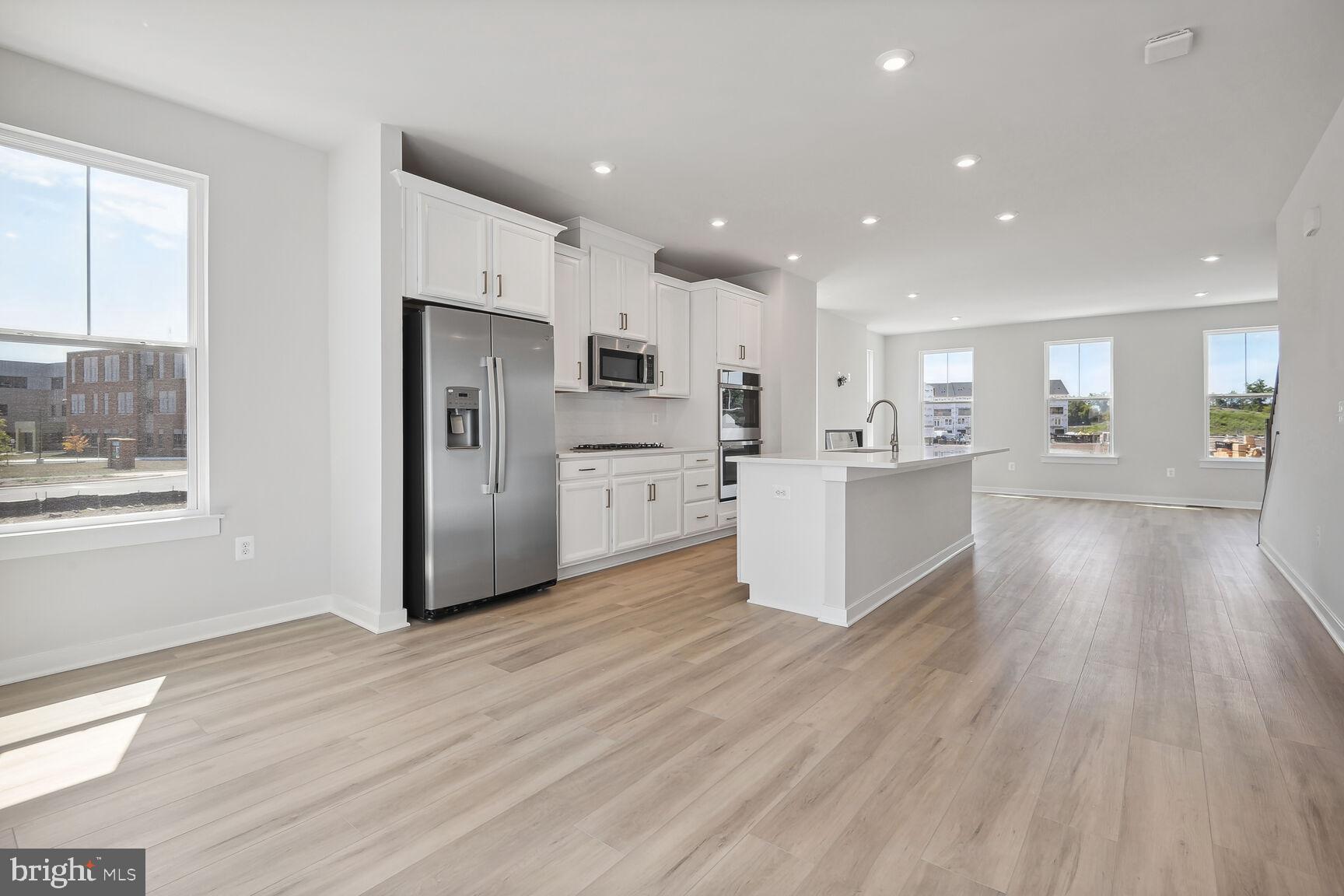 ARCOLA TOWN CENTER - Residential Lease