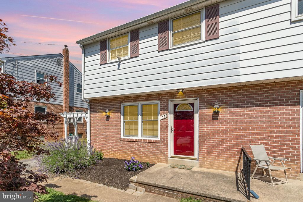 Photo of 1327 Wabank Road, Lancaster, PA 17603 (MLS # PALA2052514)