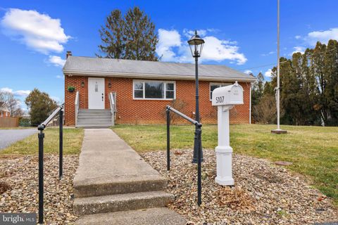 5107 SUNSET DRIVE HARRISBURG PA 17112