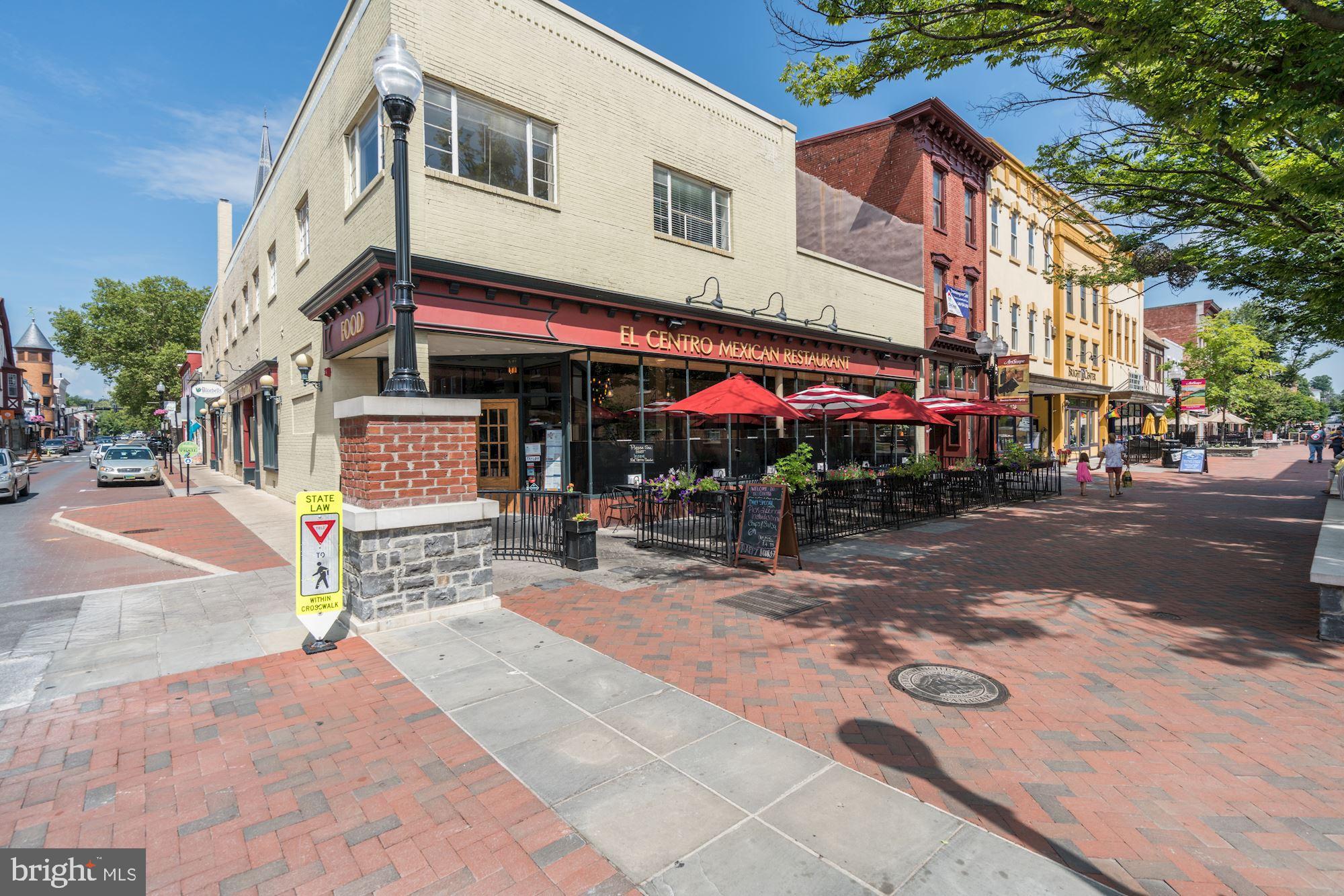 RAVEN OAKS - Residential