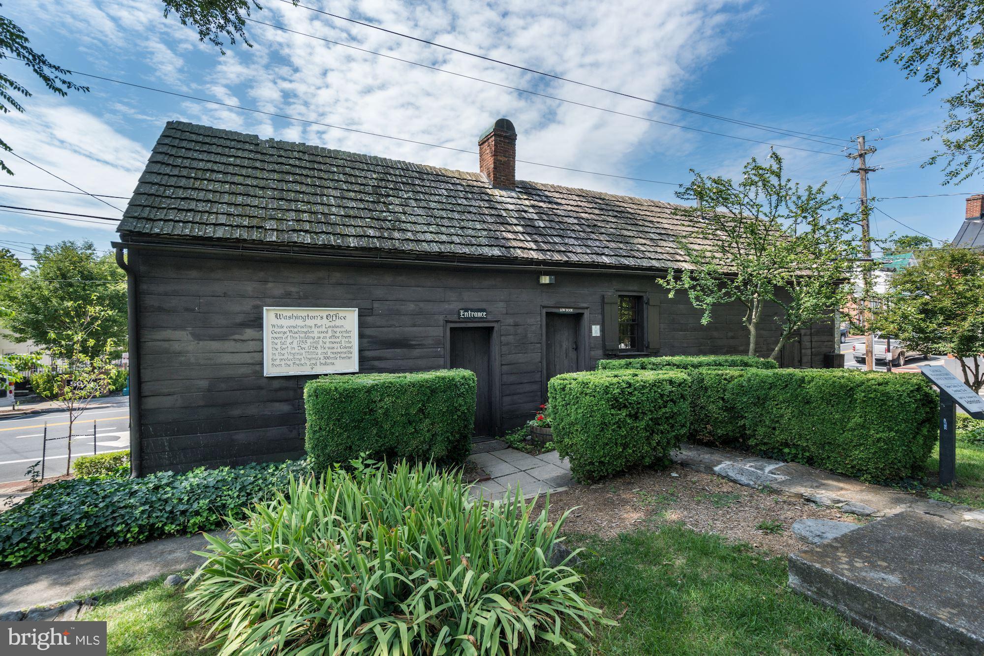 RAVEN OAKS - Residential