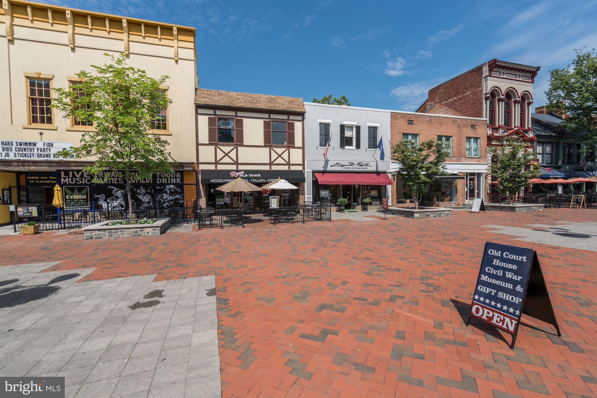 RAVEN OAKS - Residential