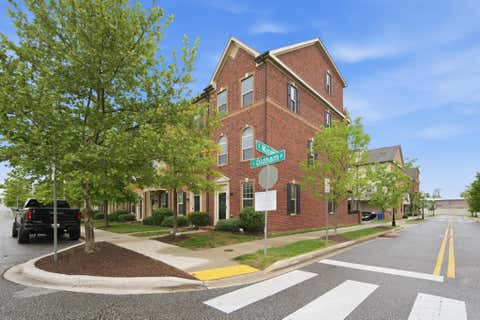Townhouse For Sale - 120 S Oldham Street<br/> BALTIMORE, MD 21224