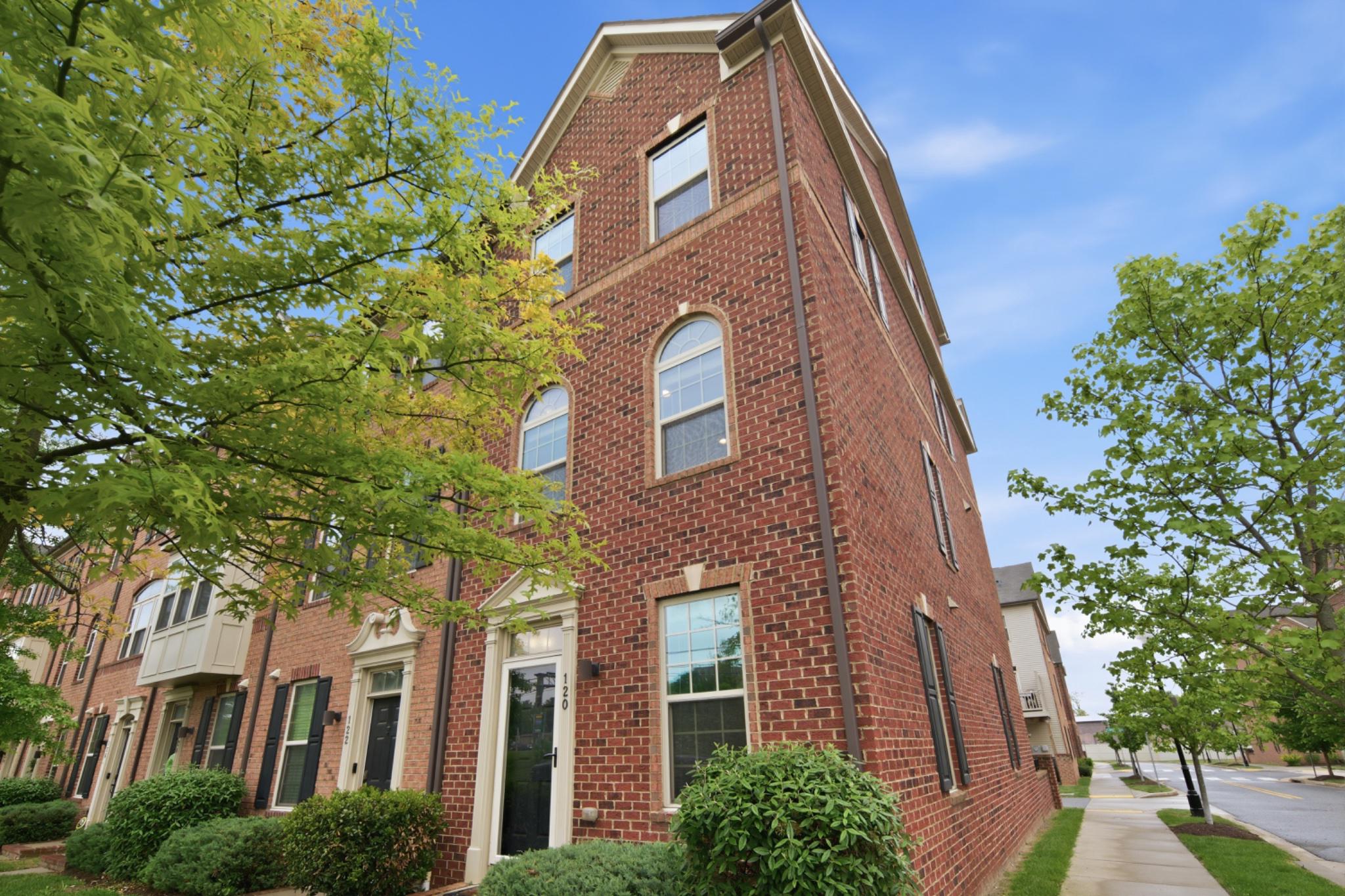 OLDHAM CROSSING - Residential