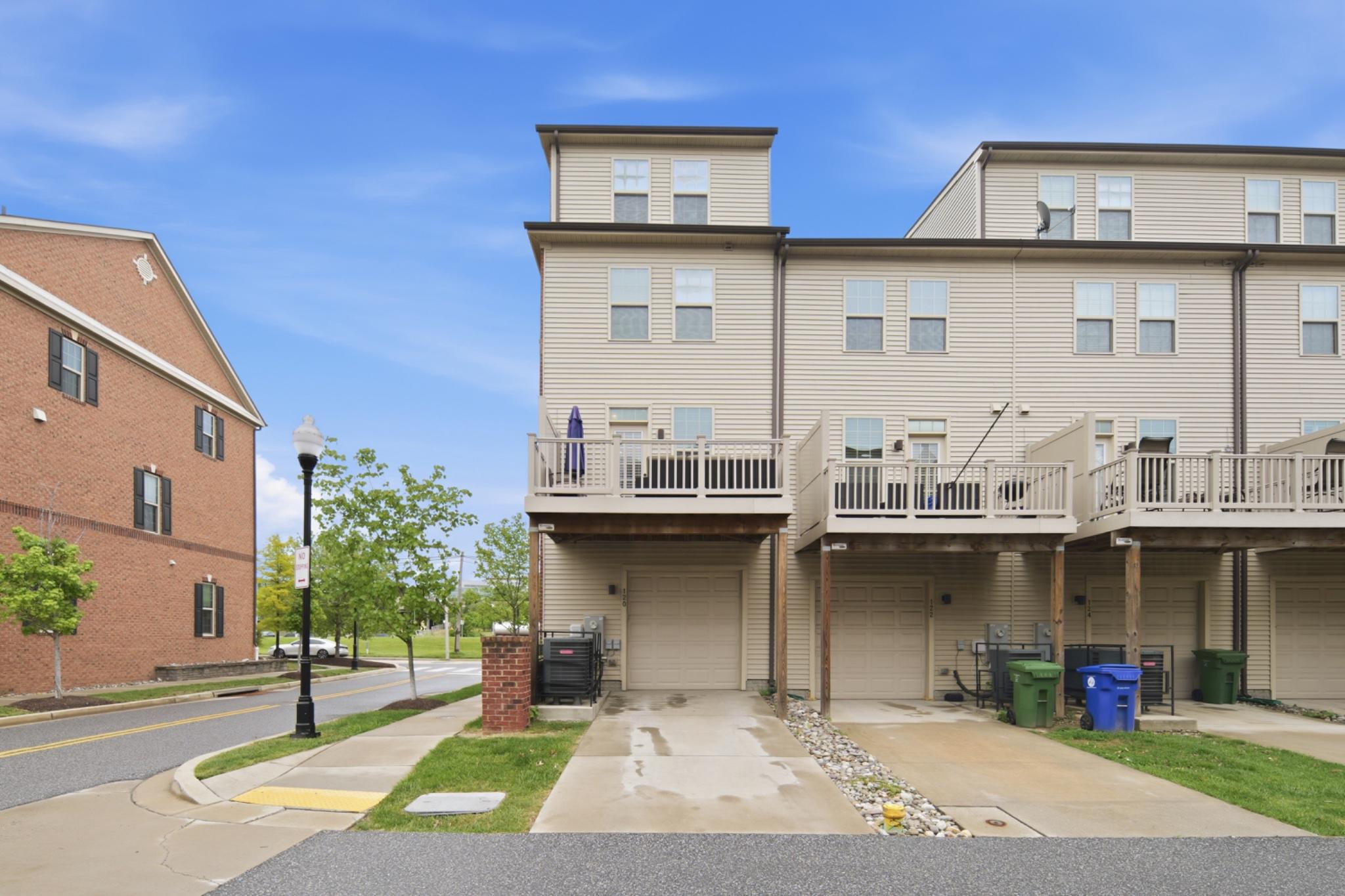 OLDHAM CROSSING - Residential