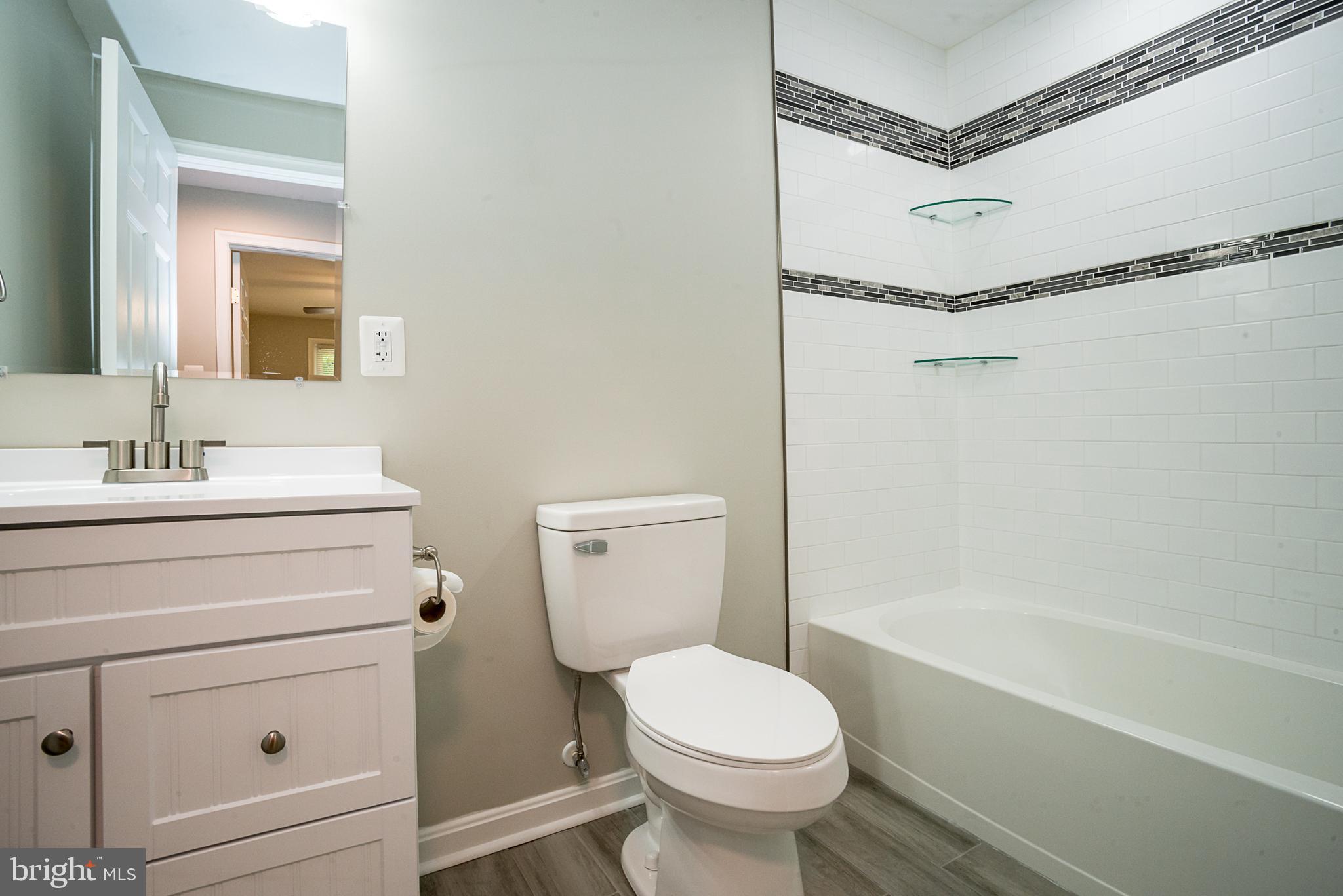 WARRINGTON HILLS - Residential