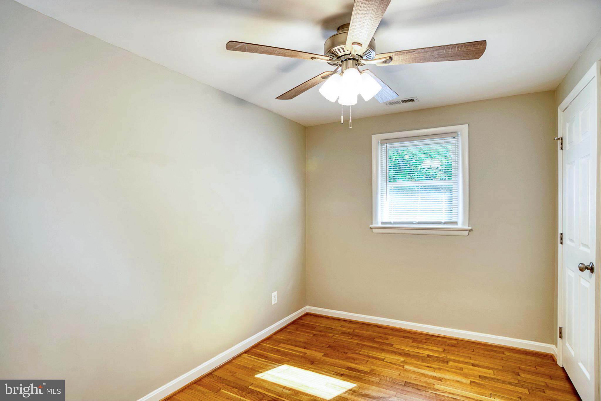 WARRINGTON HILLS - Residential