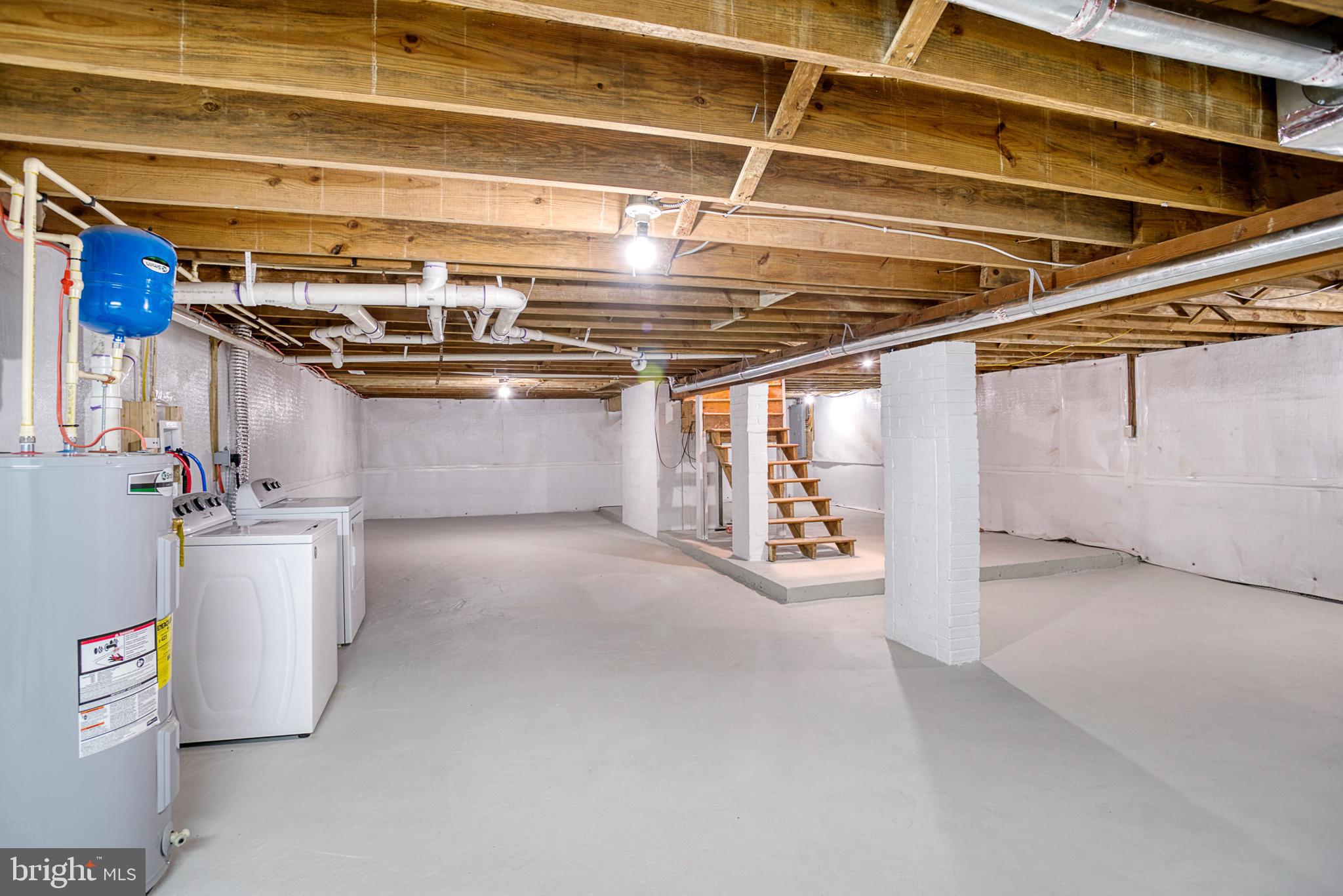 WARRINGTON HILLS - Residential