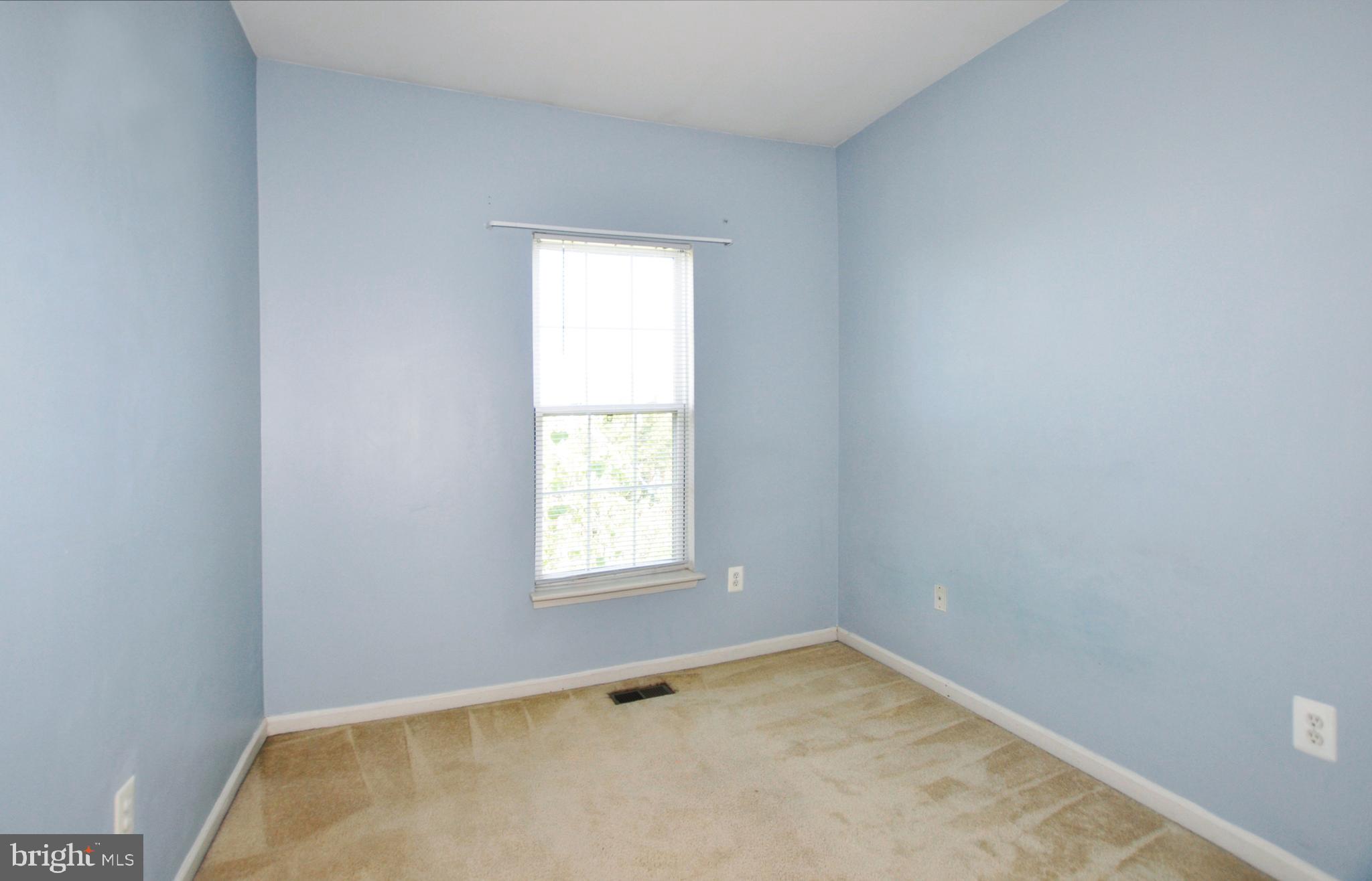 KING FARM WATKINS POND - Residential Lease