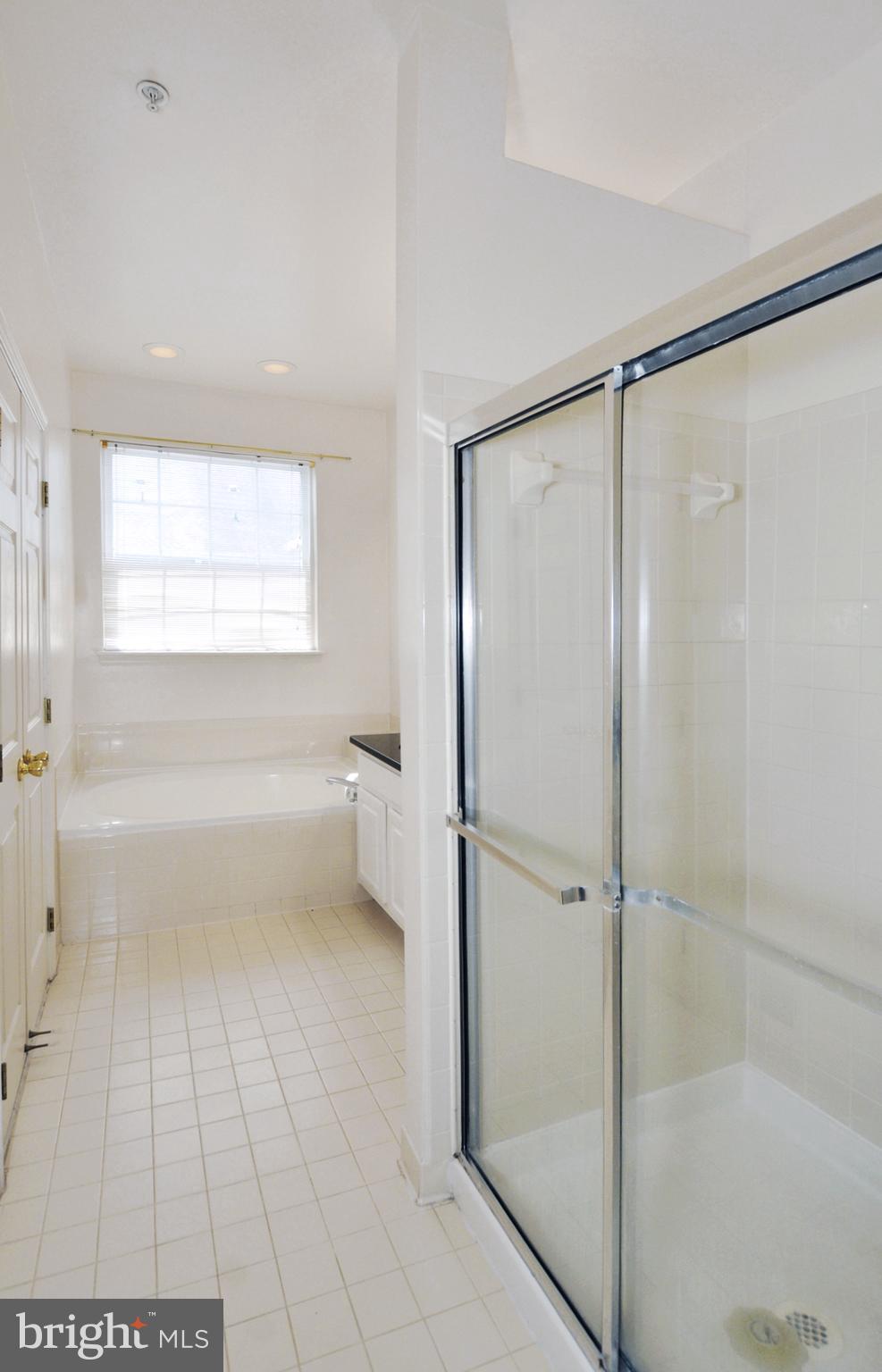 KING FARM WATKINS POND - Residential Lease