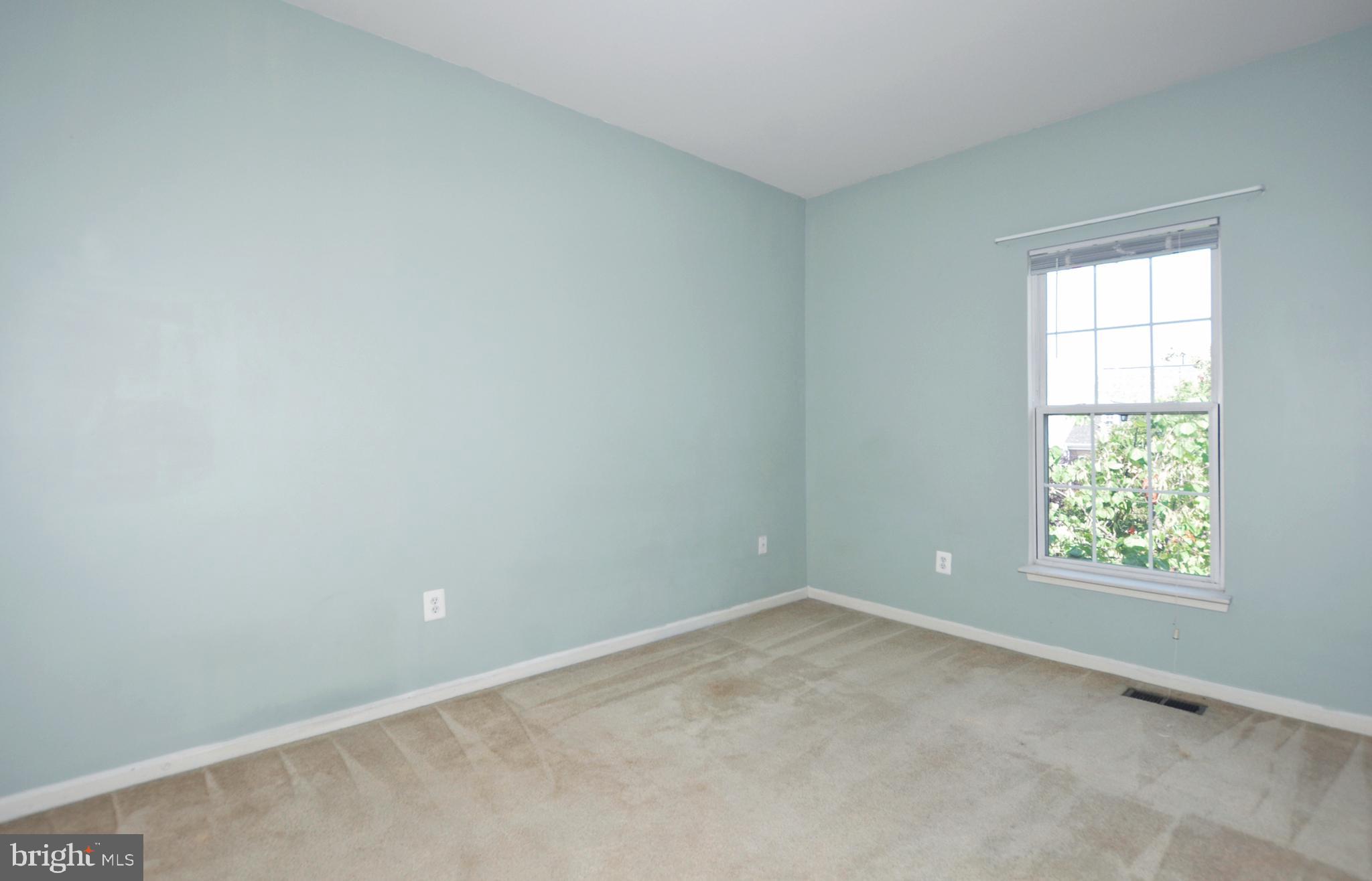 KING FARM WATKINS POND - Residential Lease