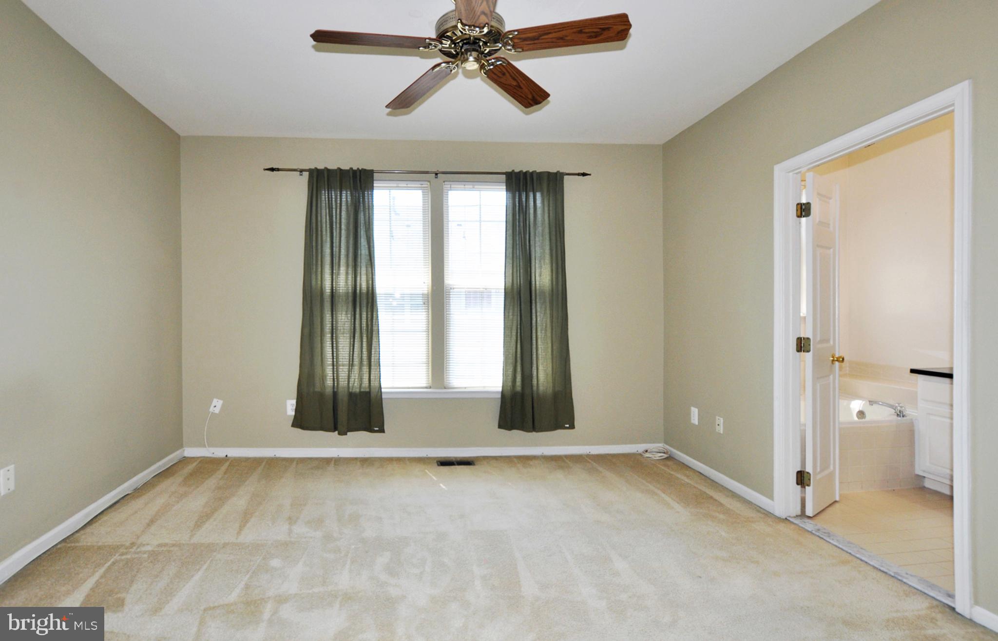 KING FARM WATKINS POND - Residential Lease