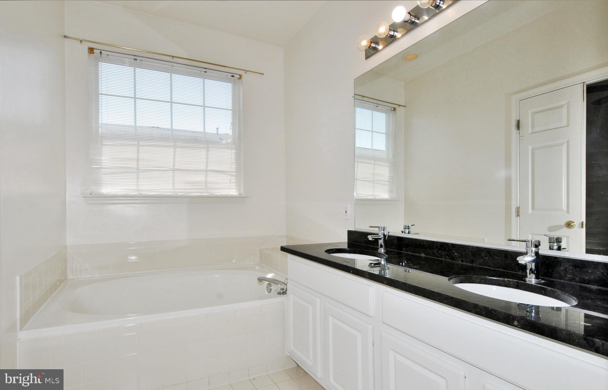 KING FARM WATKINS POND - Residential Lease