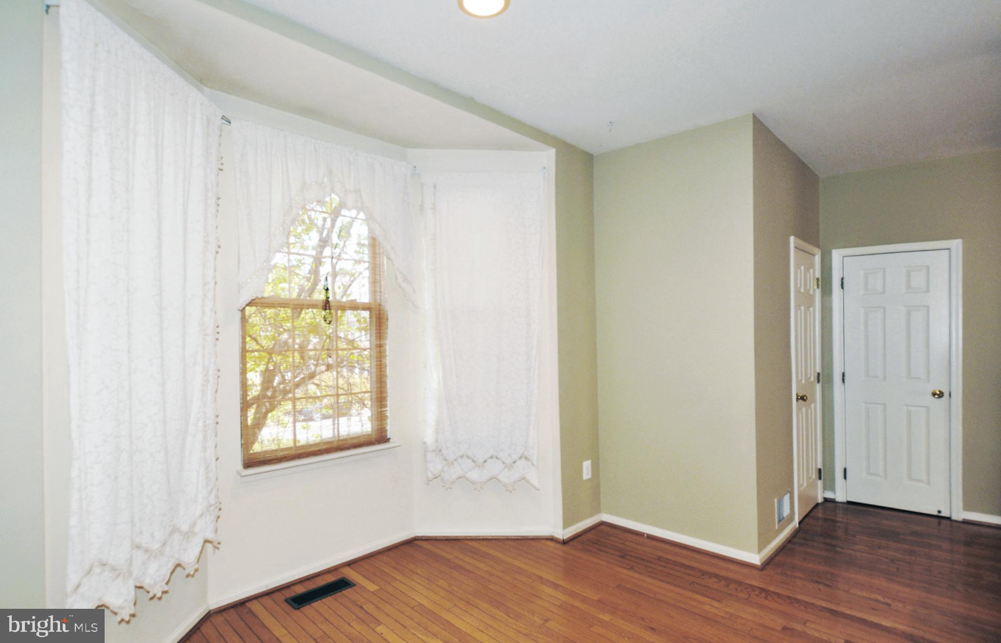 KING FARM WATKINS POND - Residential Lease