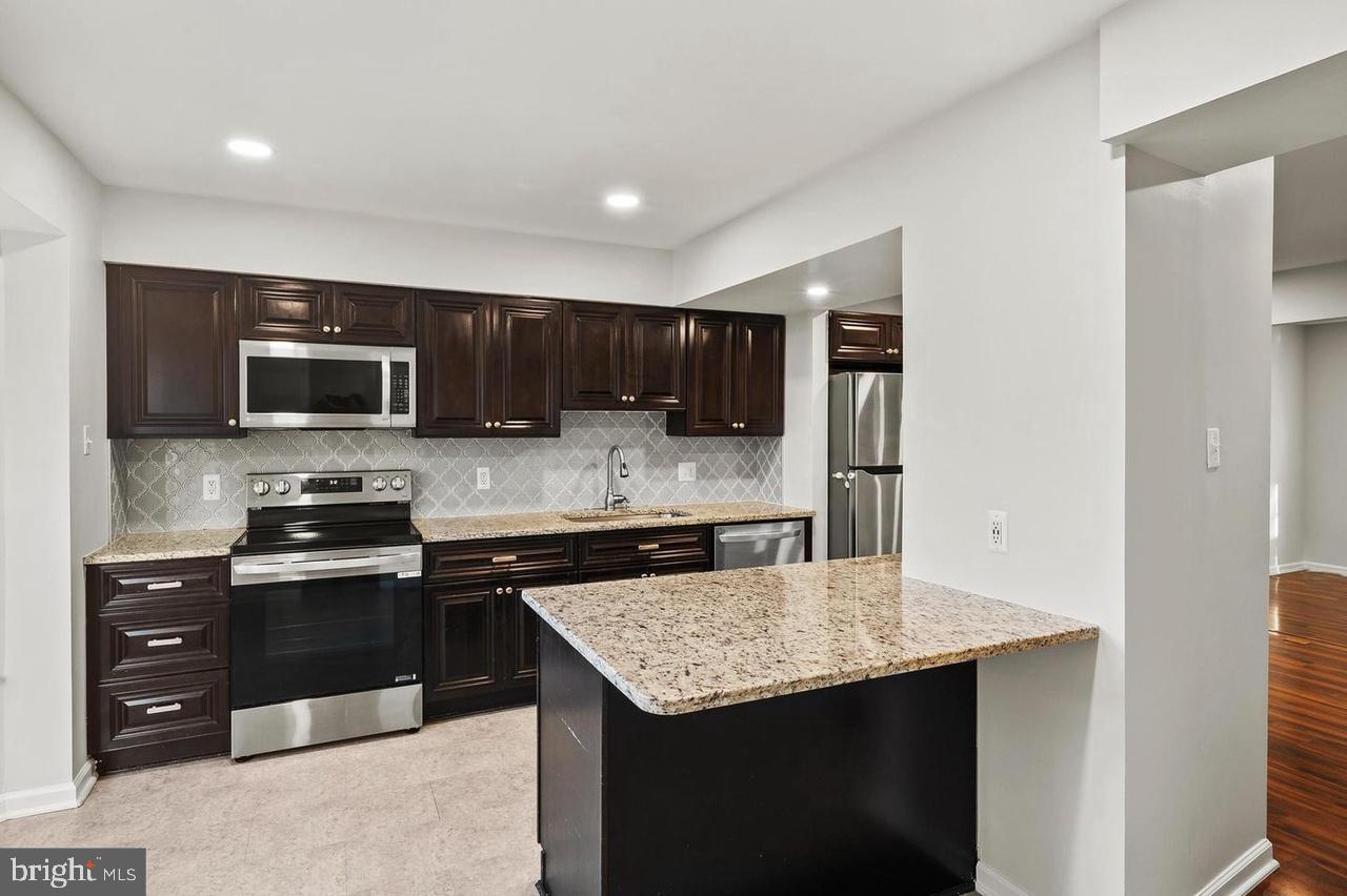 7000 DUCKETTS LANE SW 44-5