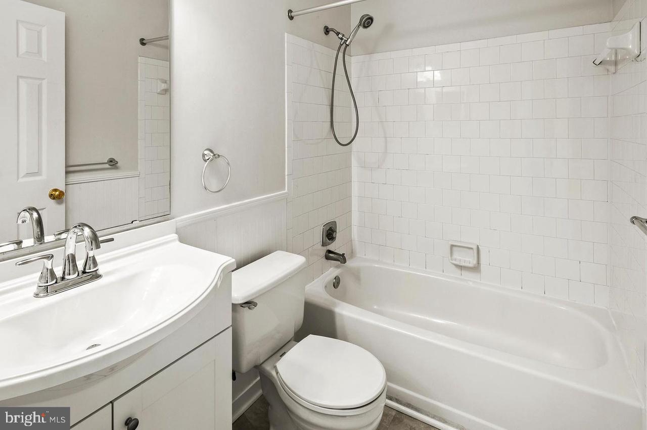 MARBLE HILL - Residential Lease