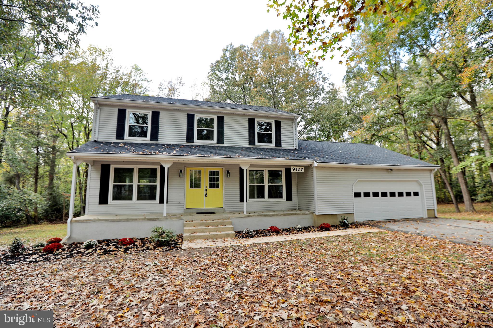 ROLLING HILLS - Residential
