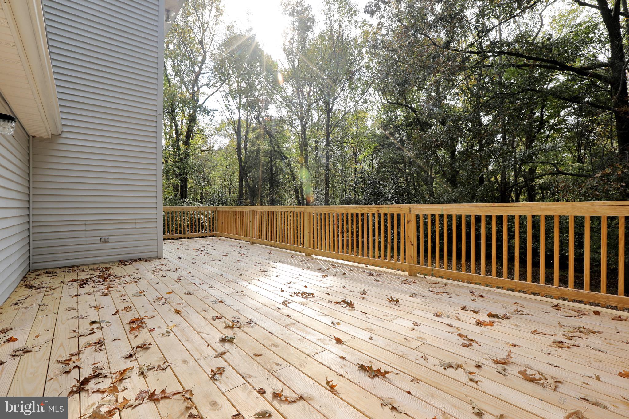 ROLLING HILLS - Residential