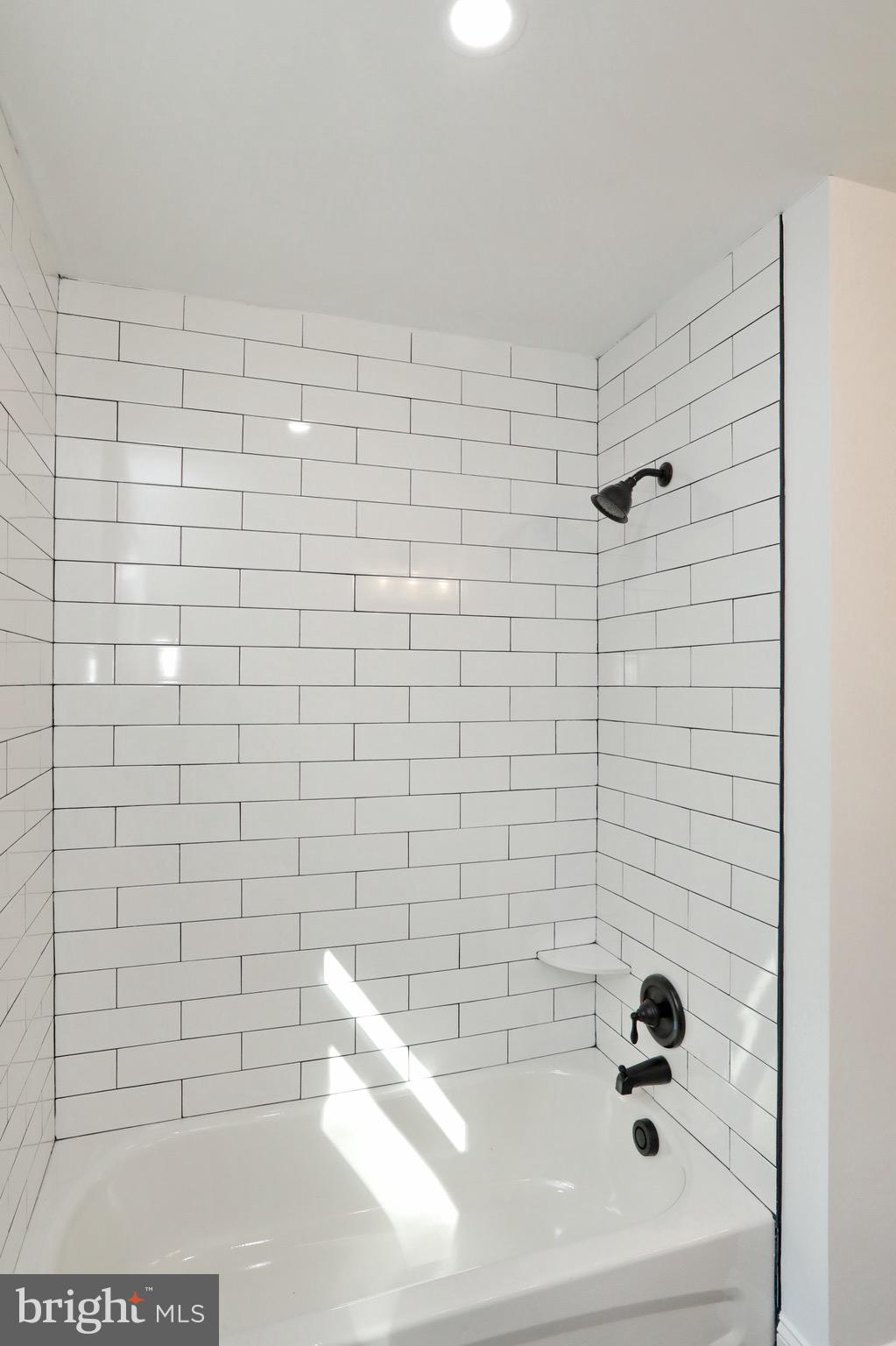 ROLLING HILLS - Residential