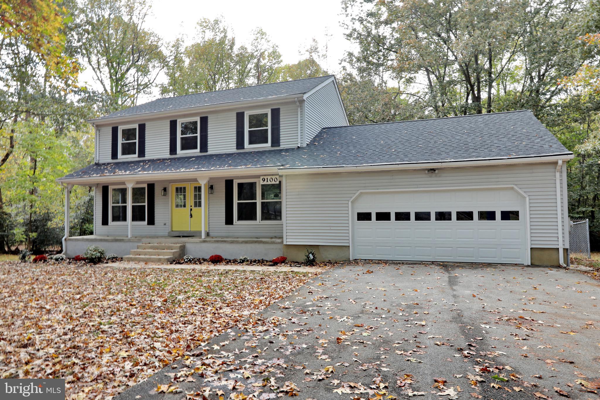 ROLLING HILLS - Residential