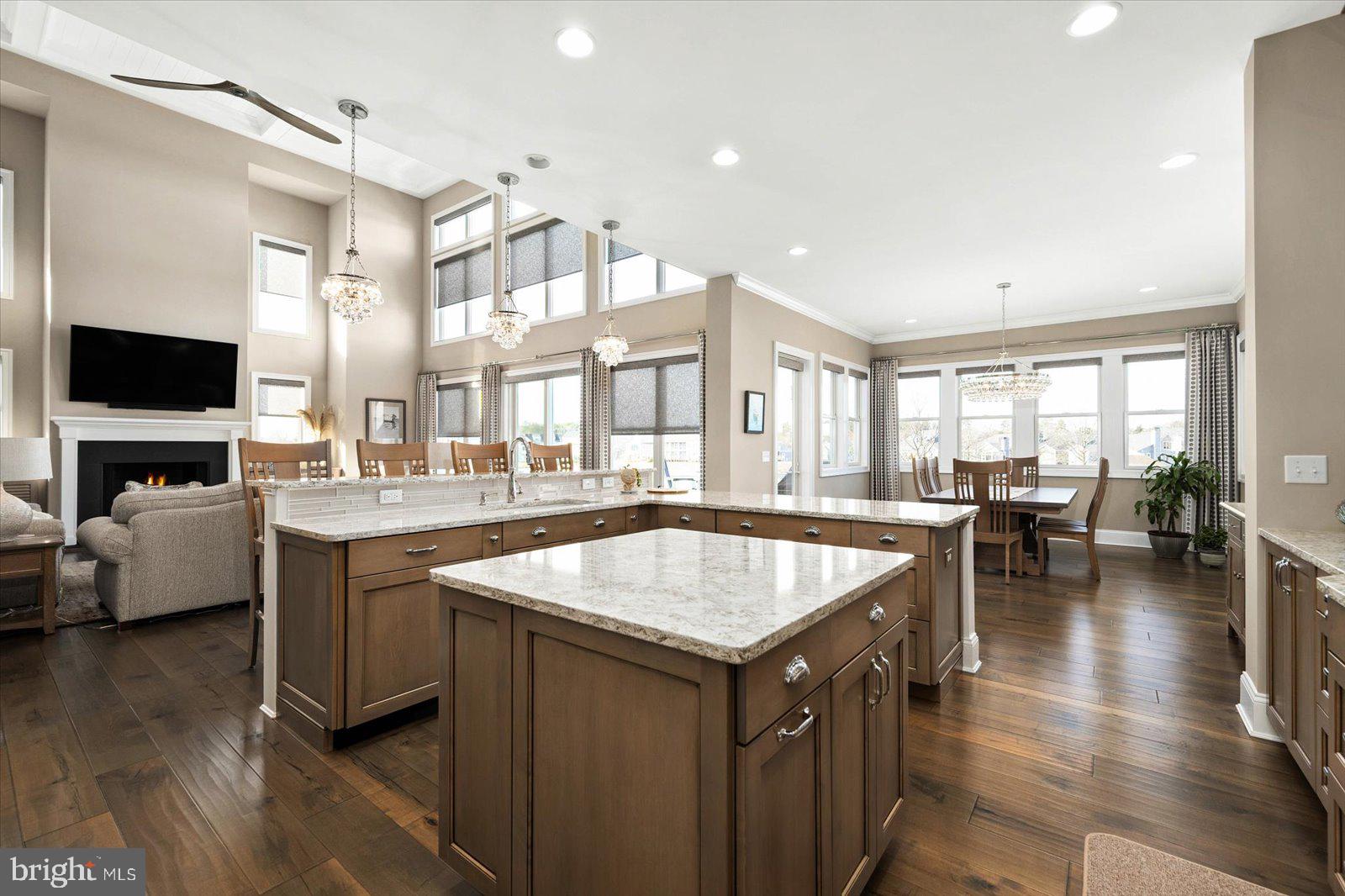 PENINSULA - Residential