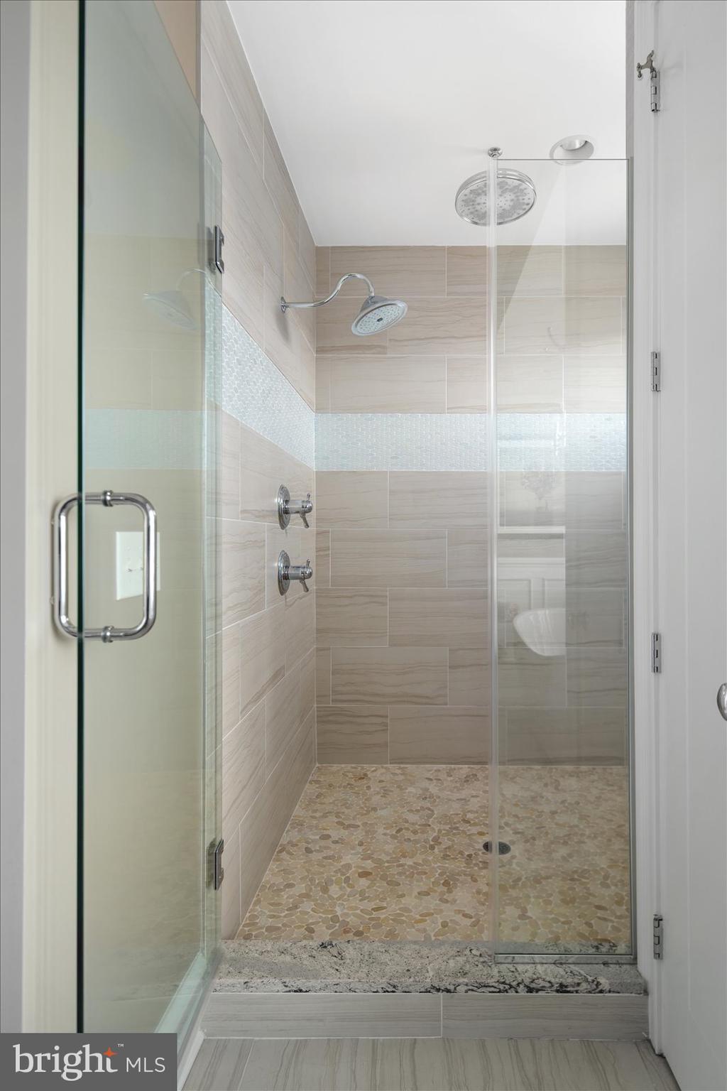 PENINSULA - Residential