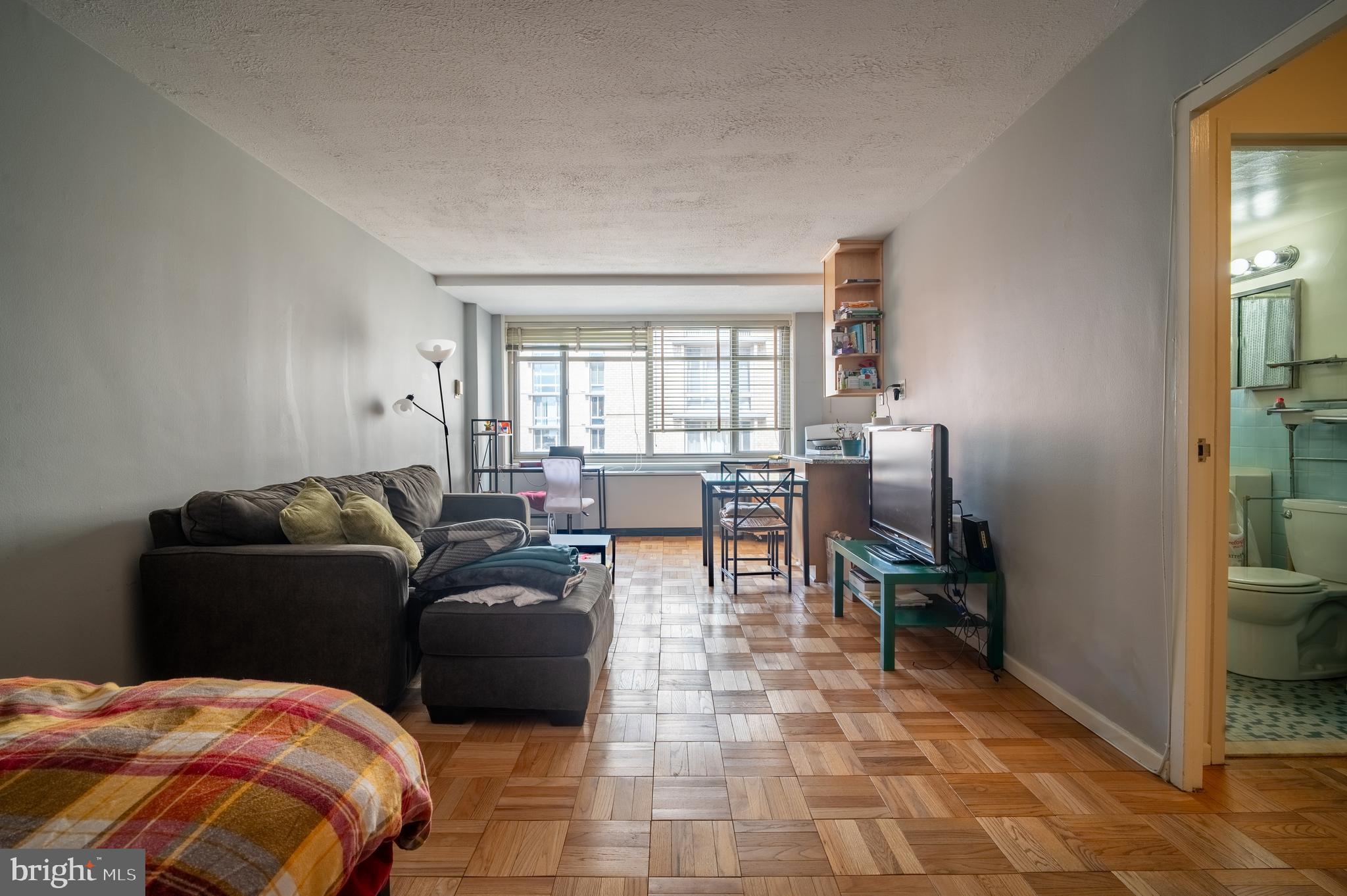 940 25TH STREET NW 405-S