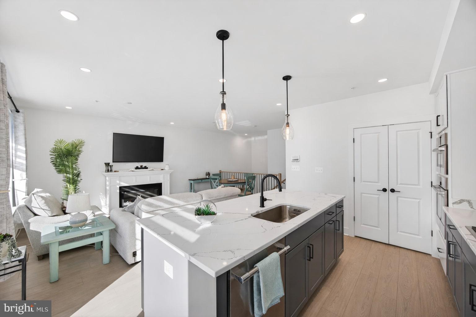 THE GROVE - Residential