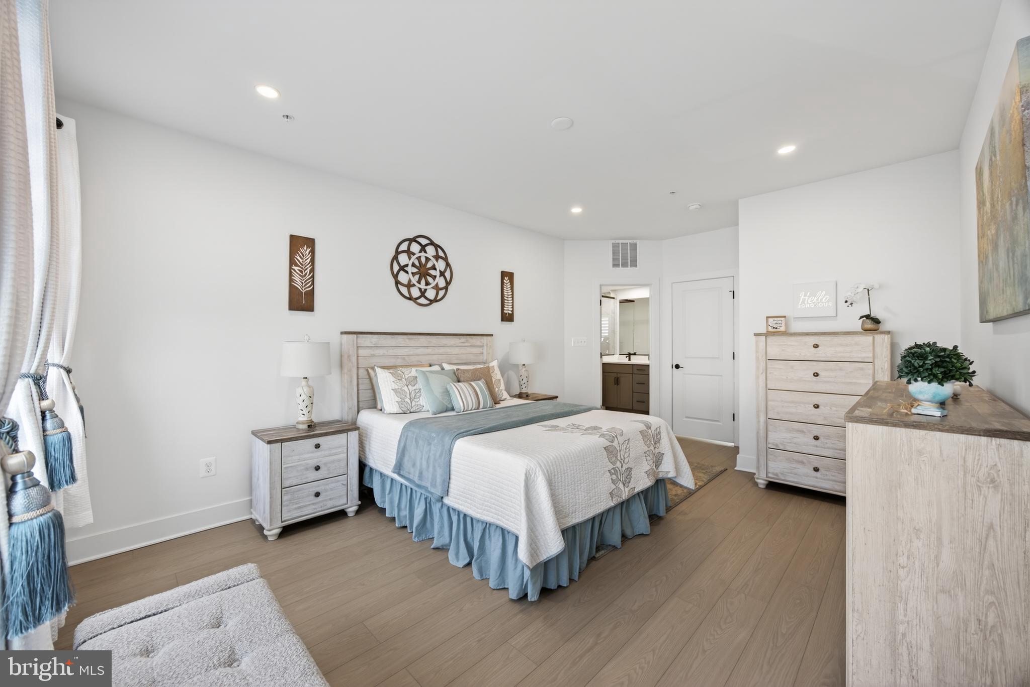 THE GROVE - Residential