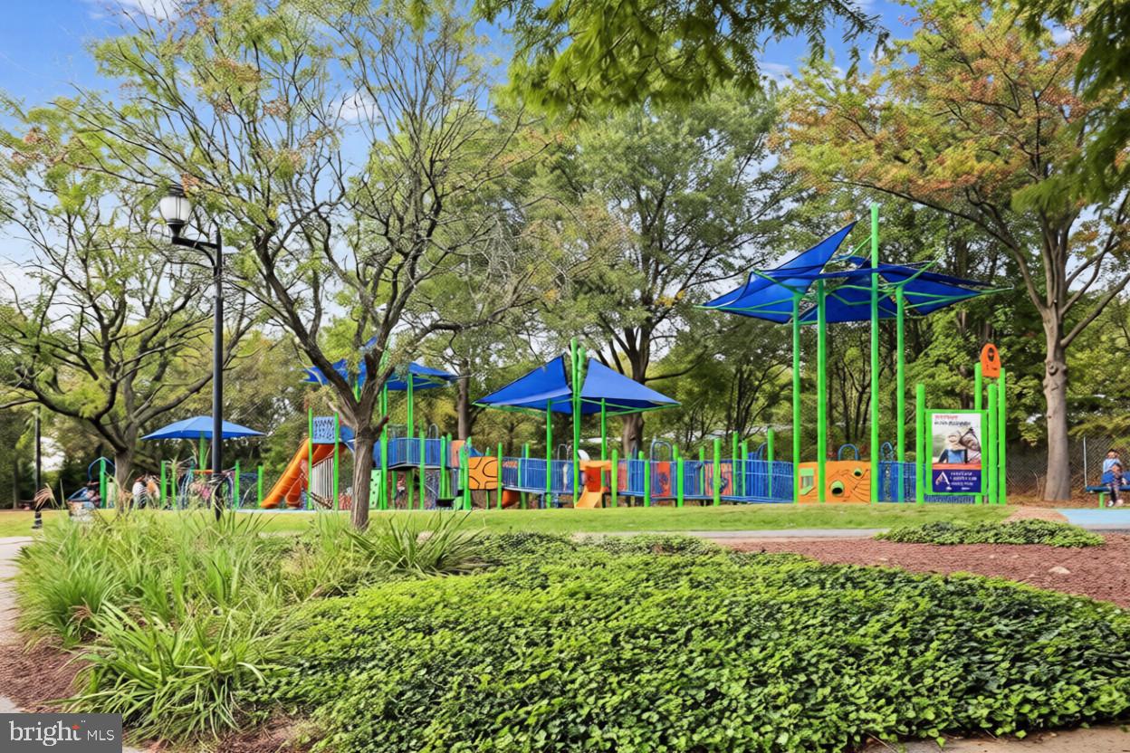 THE GROVE - Residential