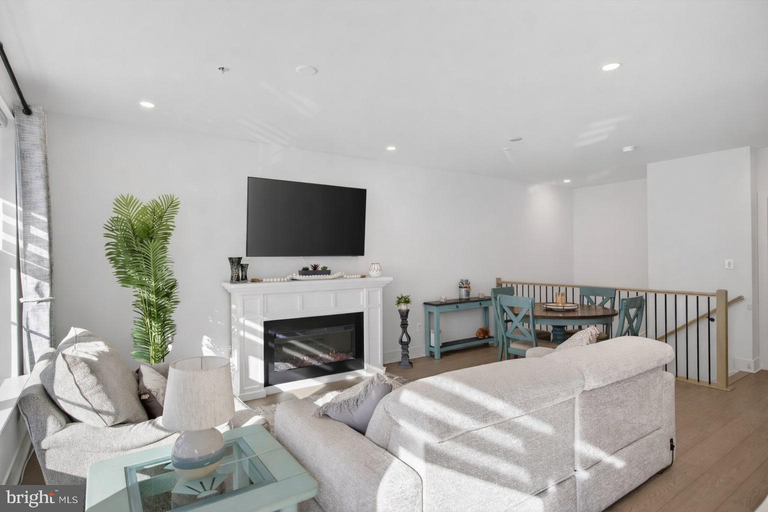 THE GROVE - Residential