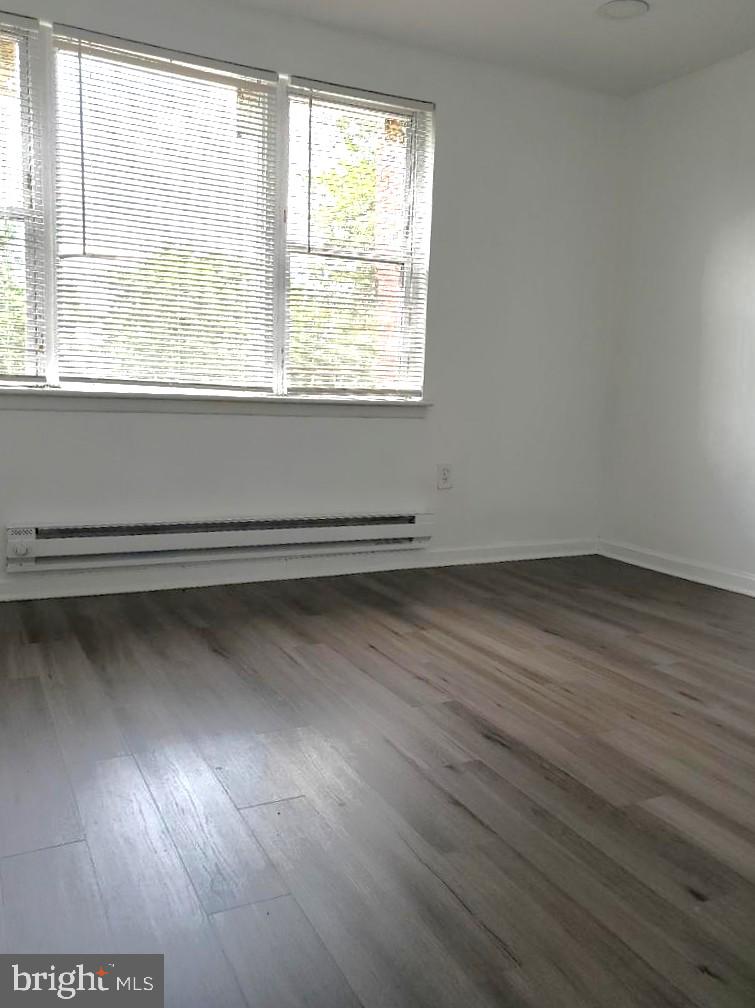 FELTONVILLE - Commercial Sale