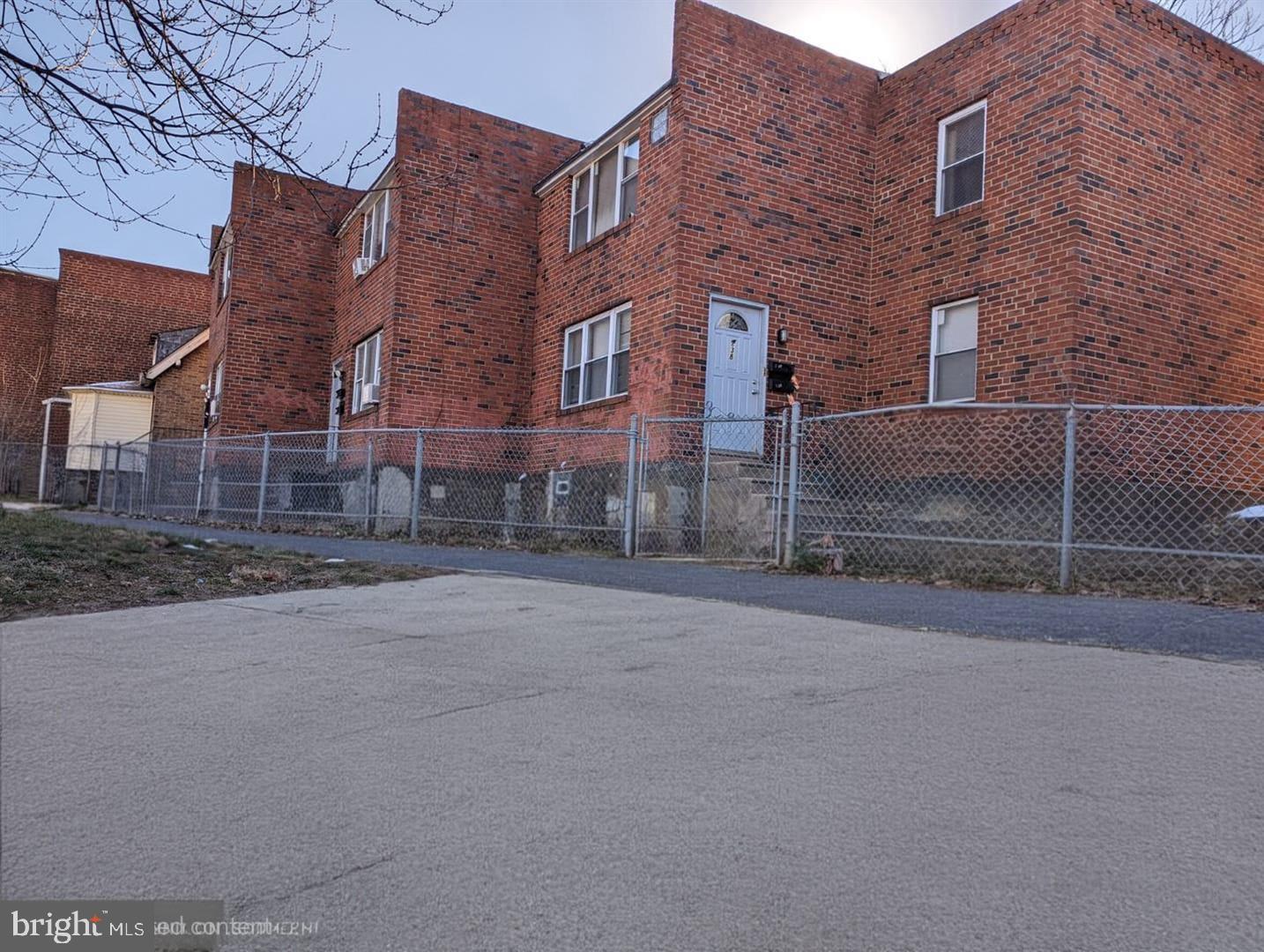 FELTONVILLE - Commercial Sale