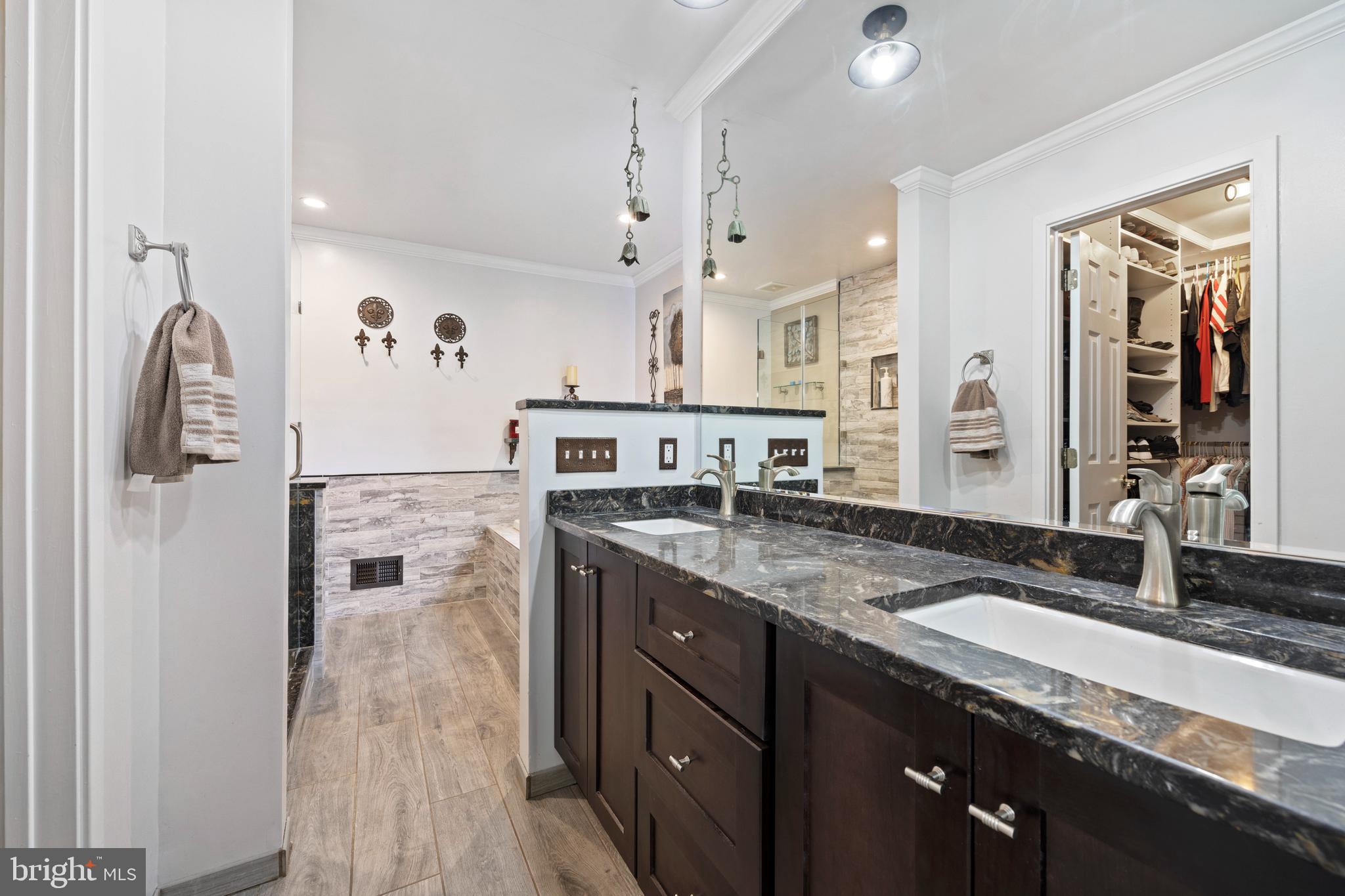 EAGLEVIEW - Residential